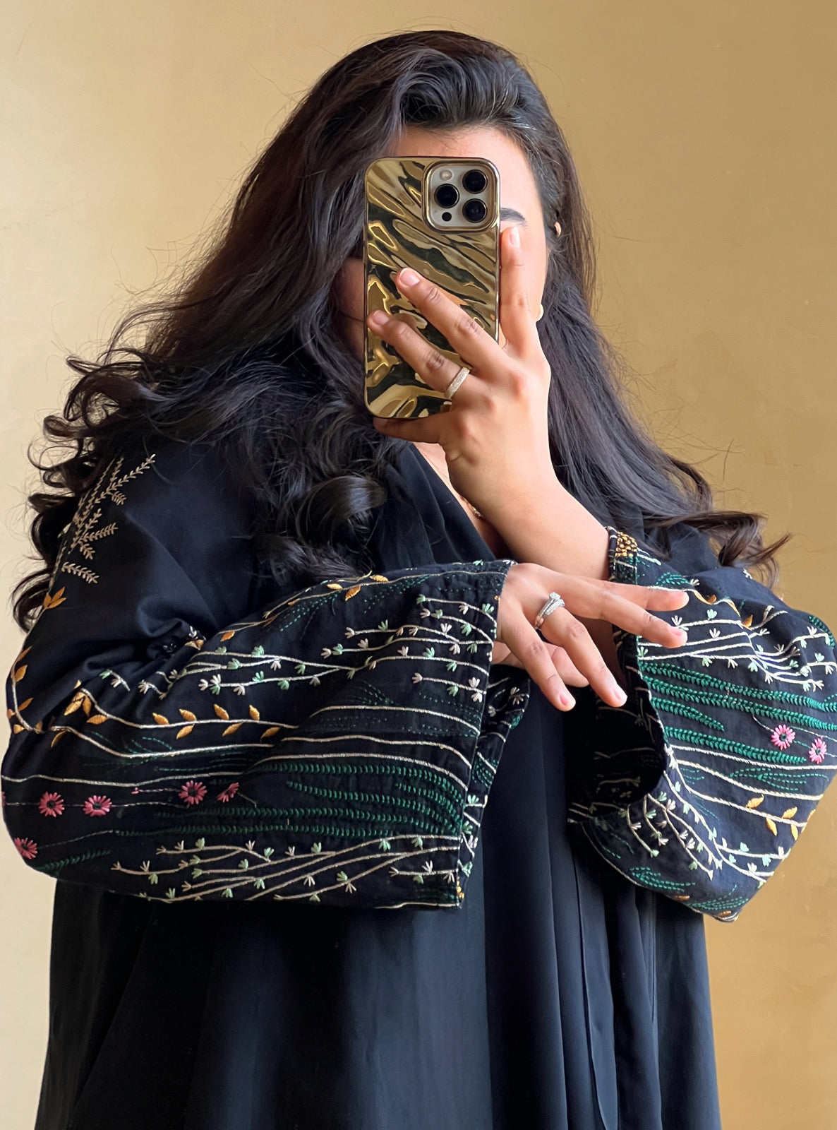 MEI475 - Embroidered Linen Abaya