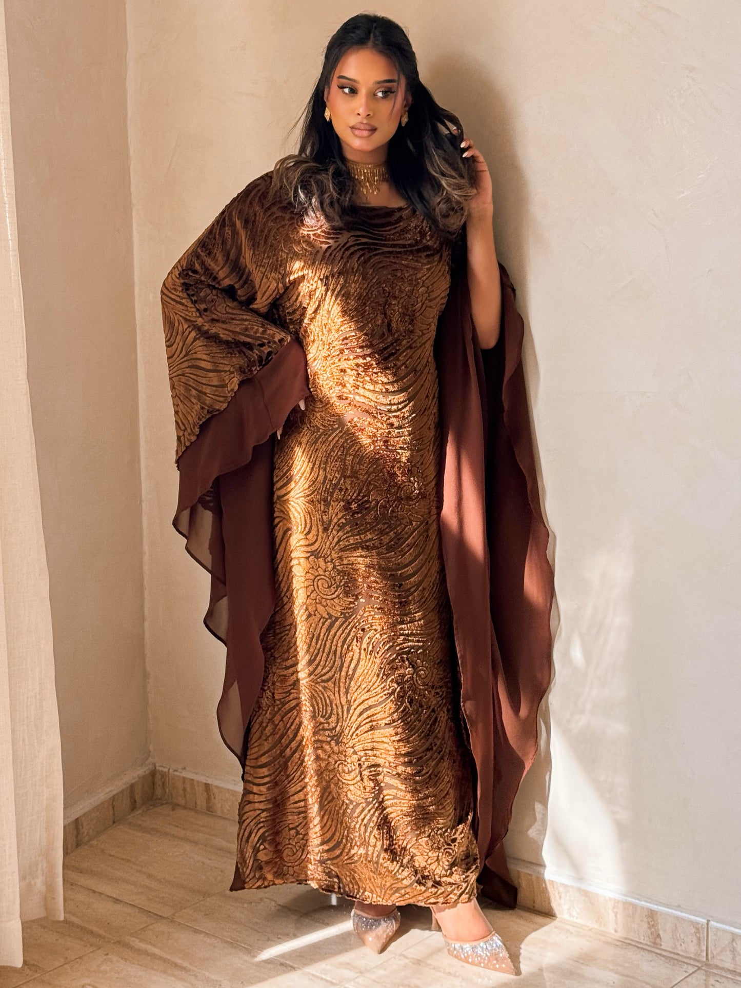 MEI704 - Brown Velvet Jalabiya