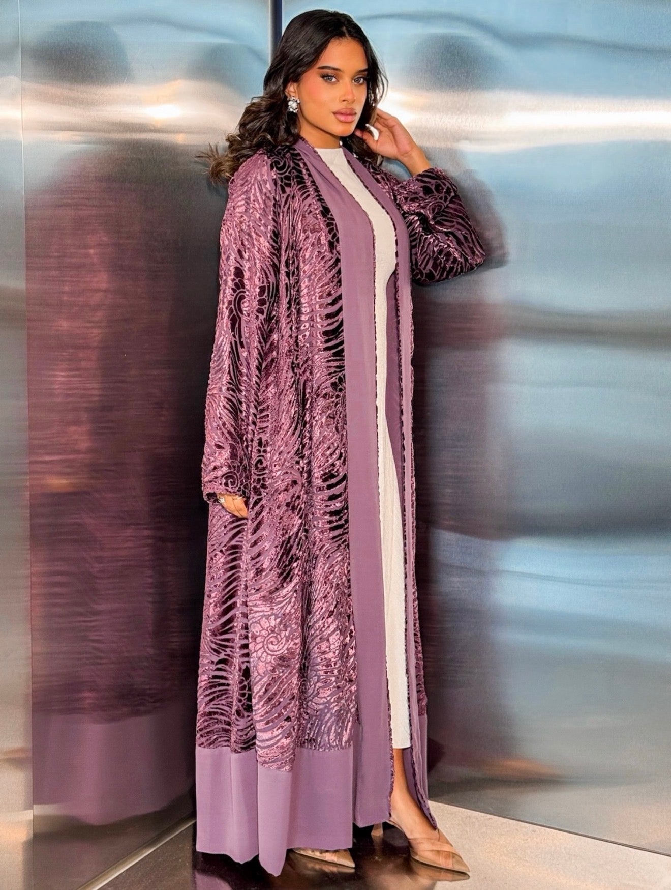MEI662 - Purple Velvet Abaya