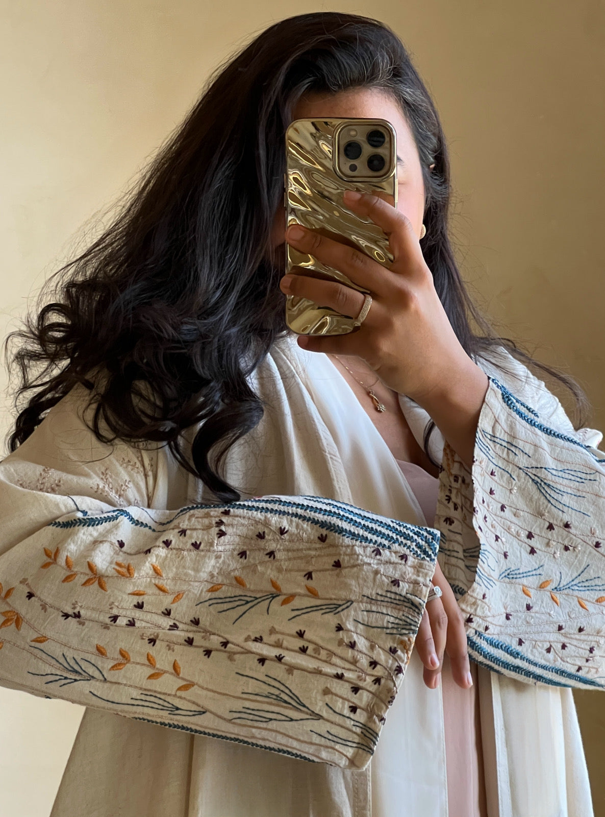 MEI476 - Embroidered Linen Abaya