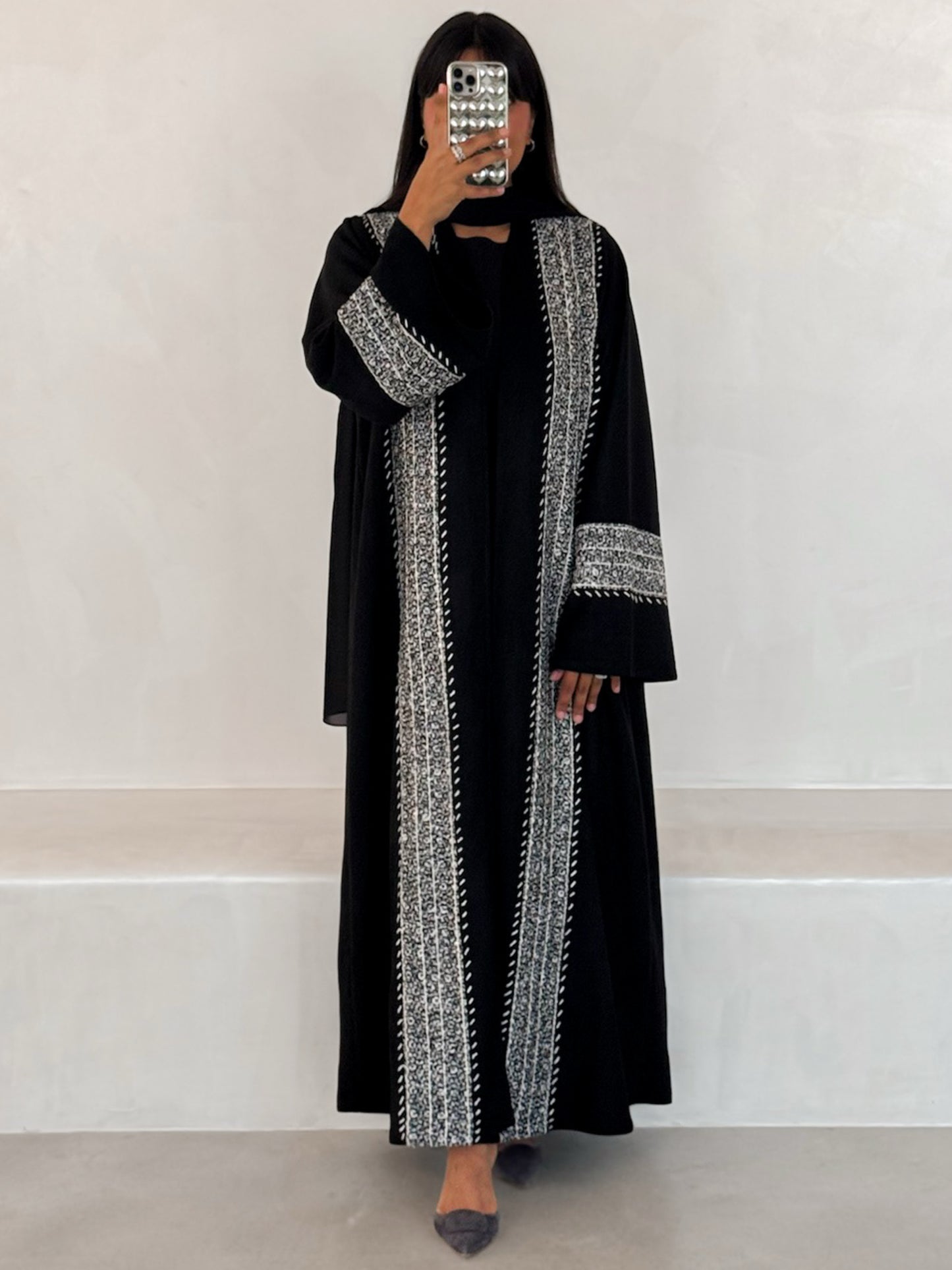 MEI651 - Embroidered Chamois x Tweed Abaya