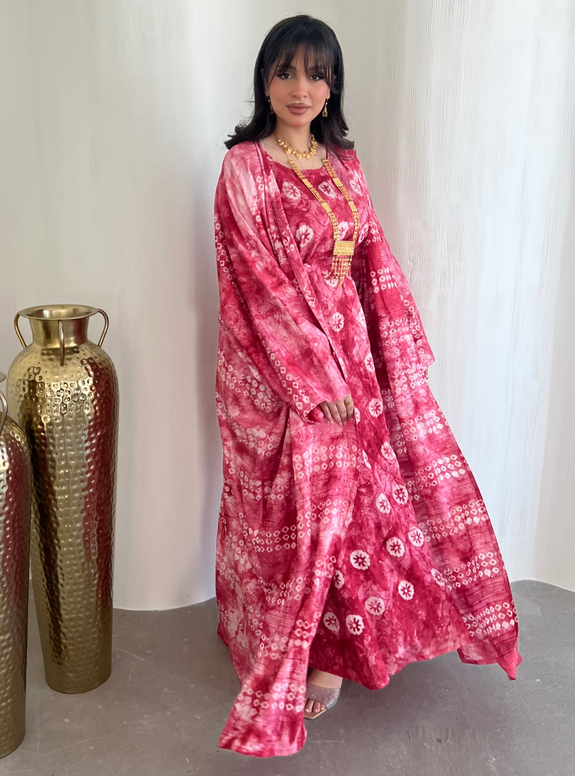 MEI499 - Pink Embroidered Set with Belt