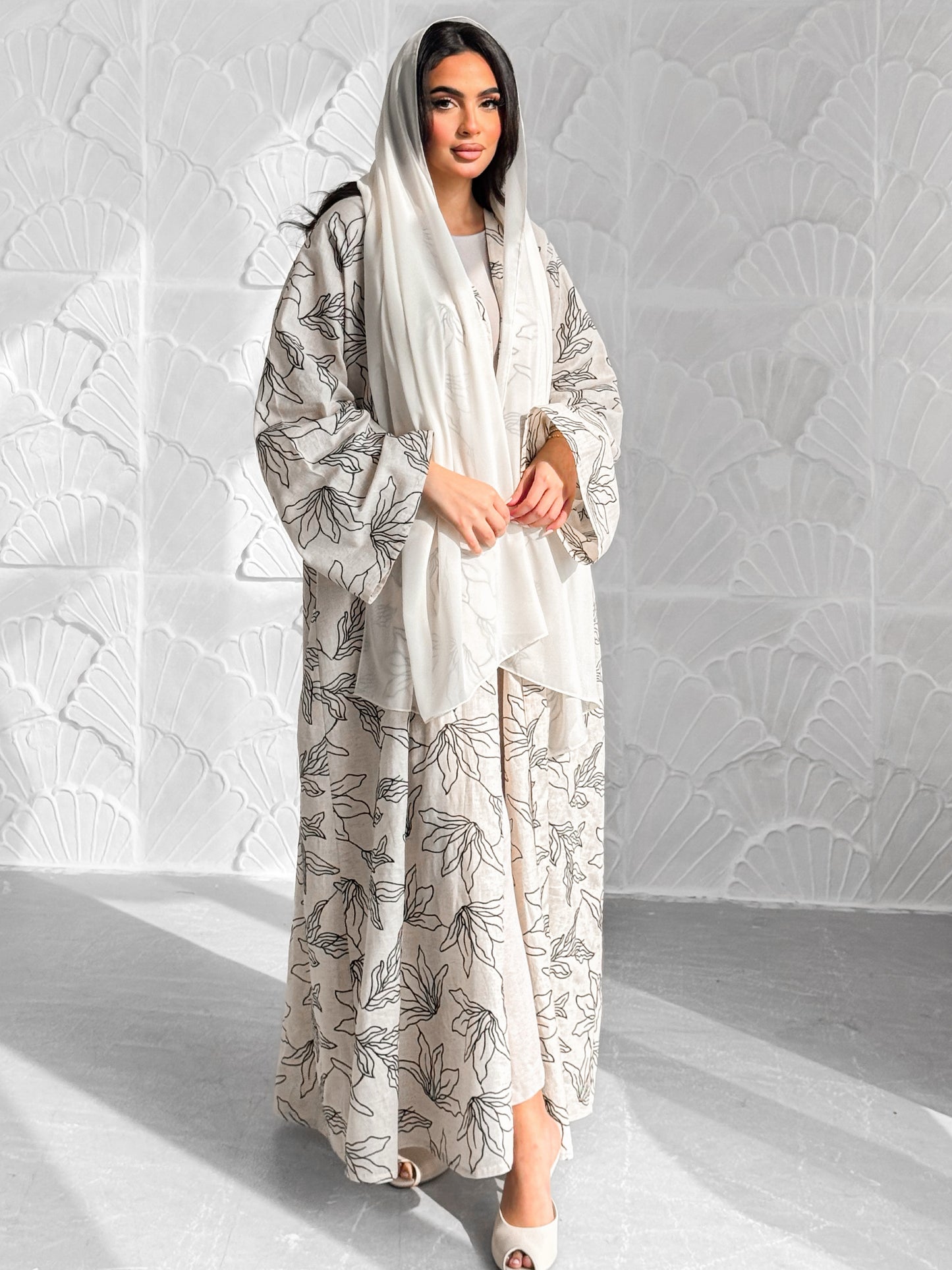 MEI604 - Indian Linen Abaya with Black Embroidery