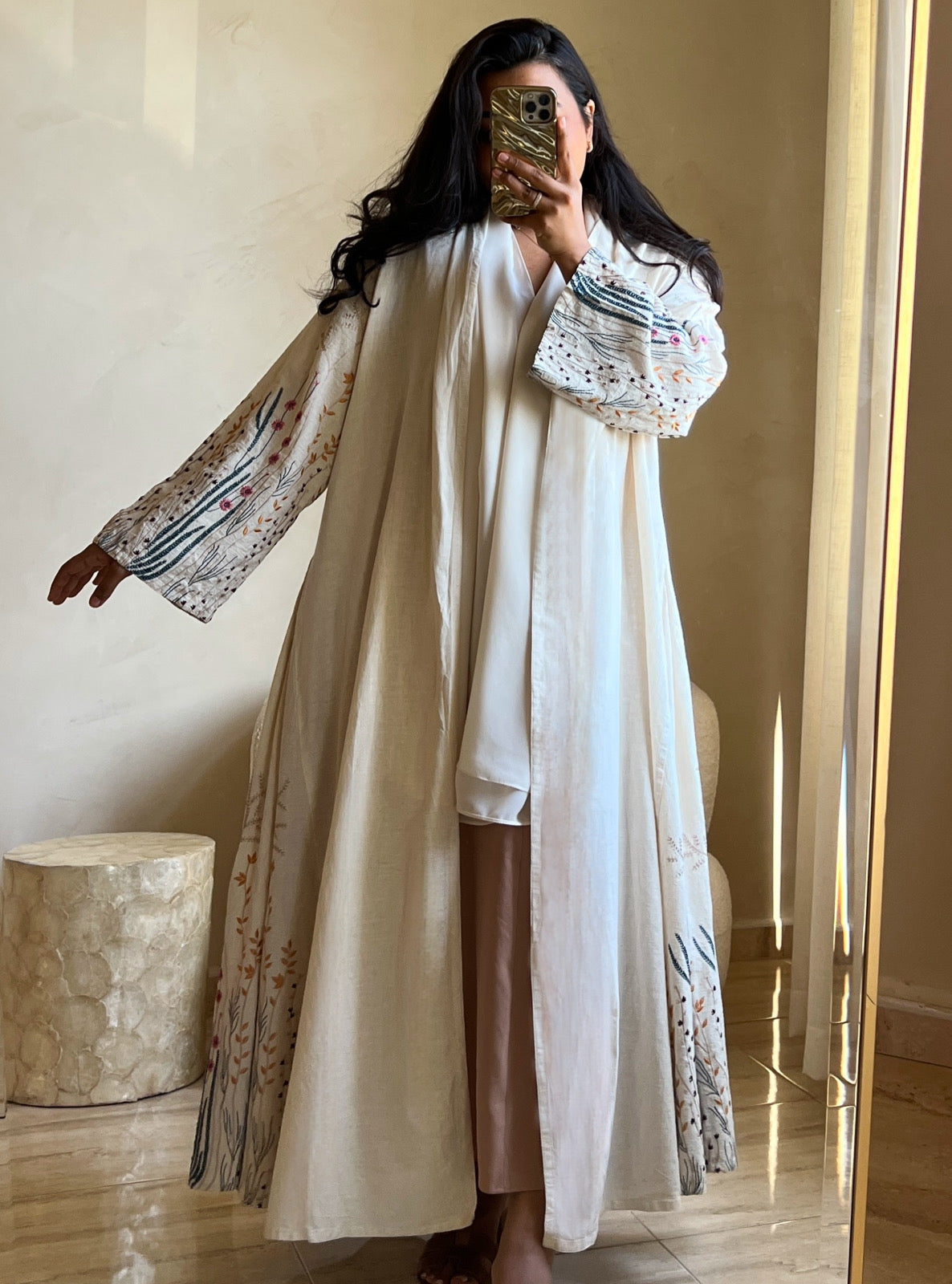 MEI476 - Embroidered Linen Abaya