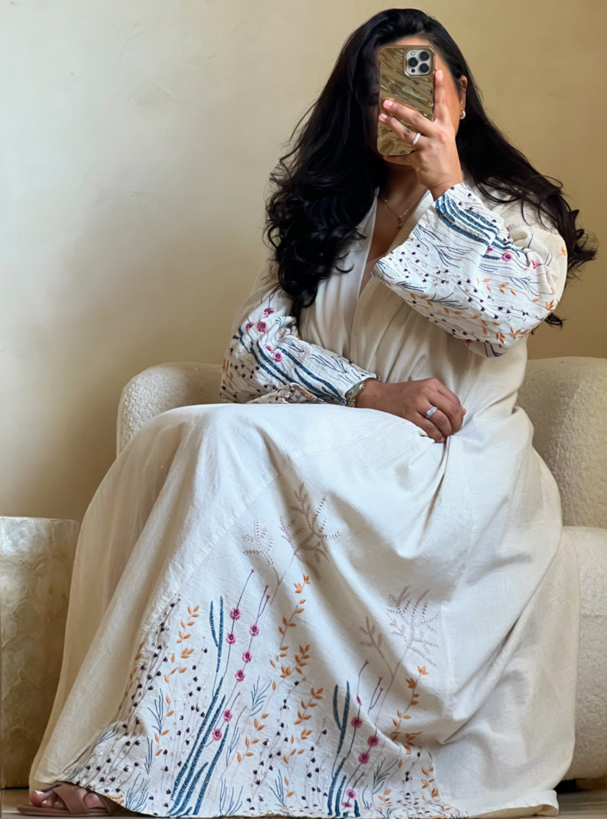 MEI476 - Embroidered Linen Abaya