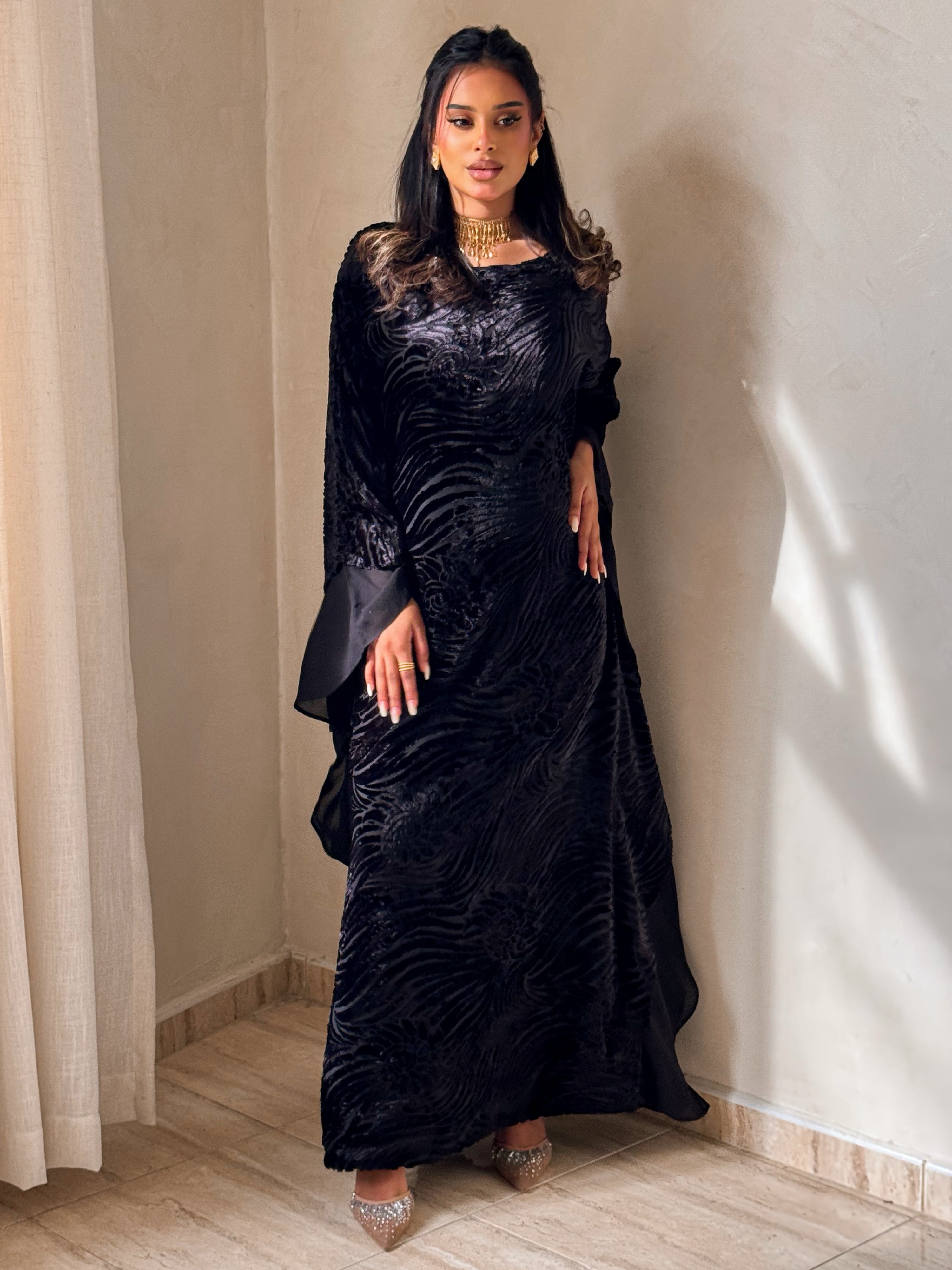 MEI700 - Black Velvet Jalabiya