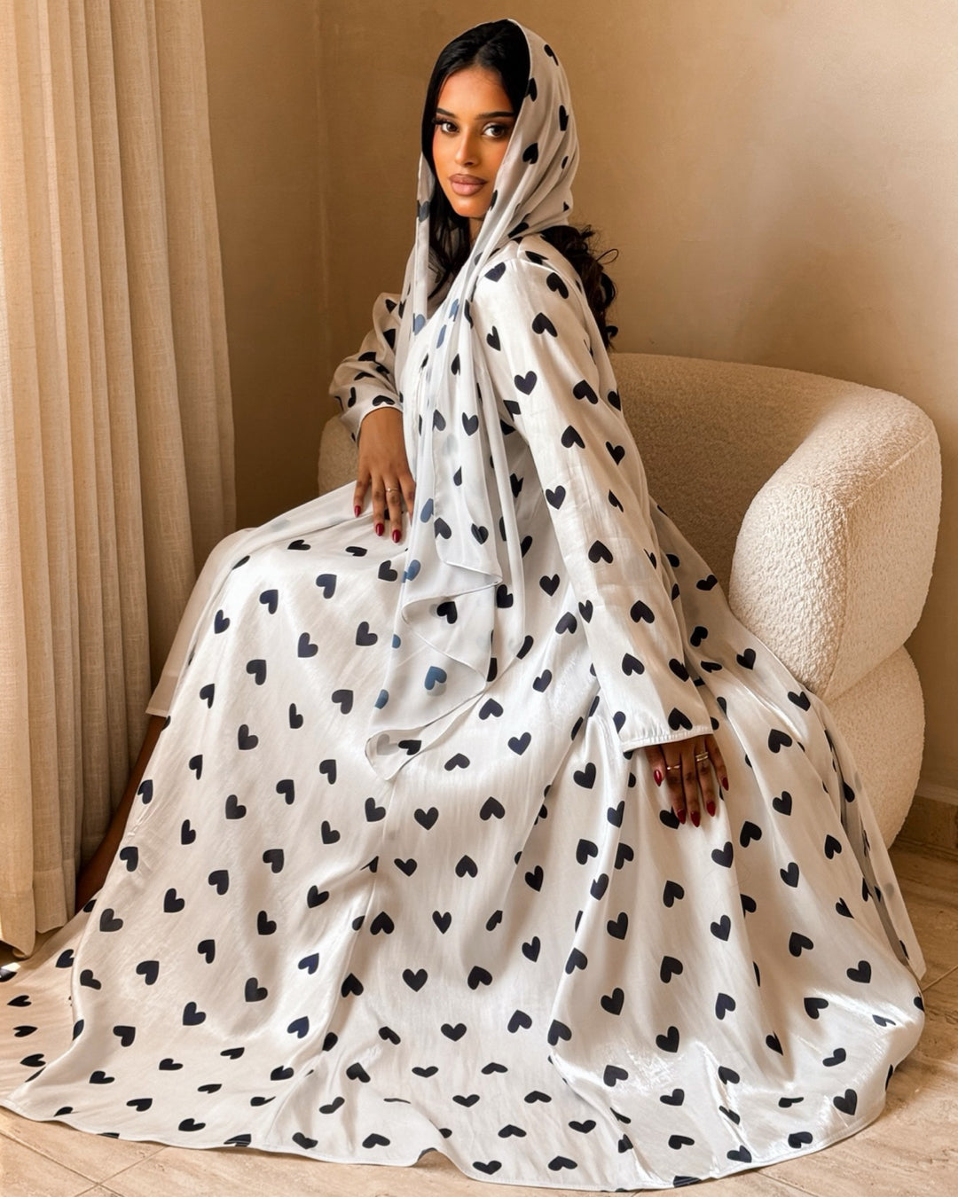 MEI720 - White & Black Hearts Organza Abaya 🤍🖤