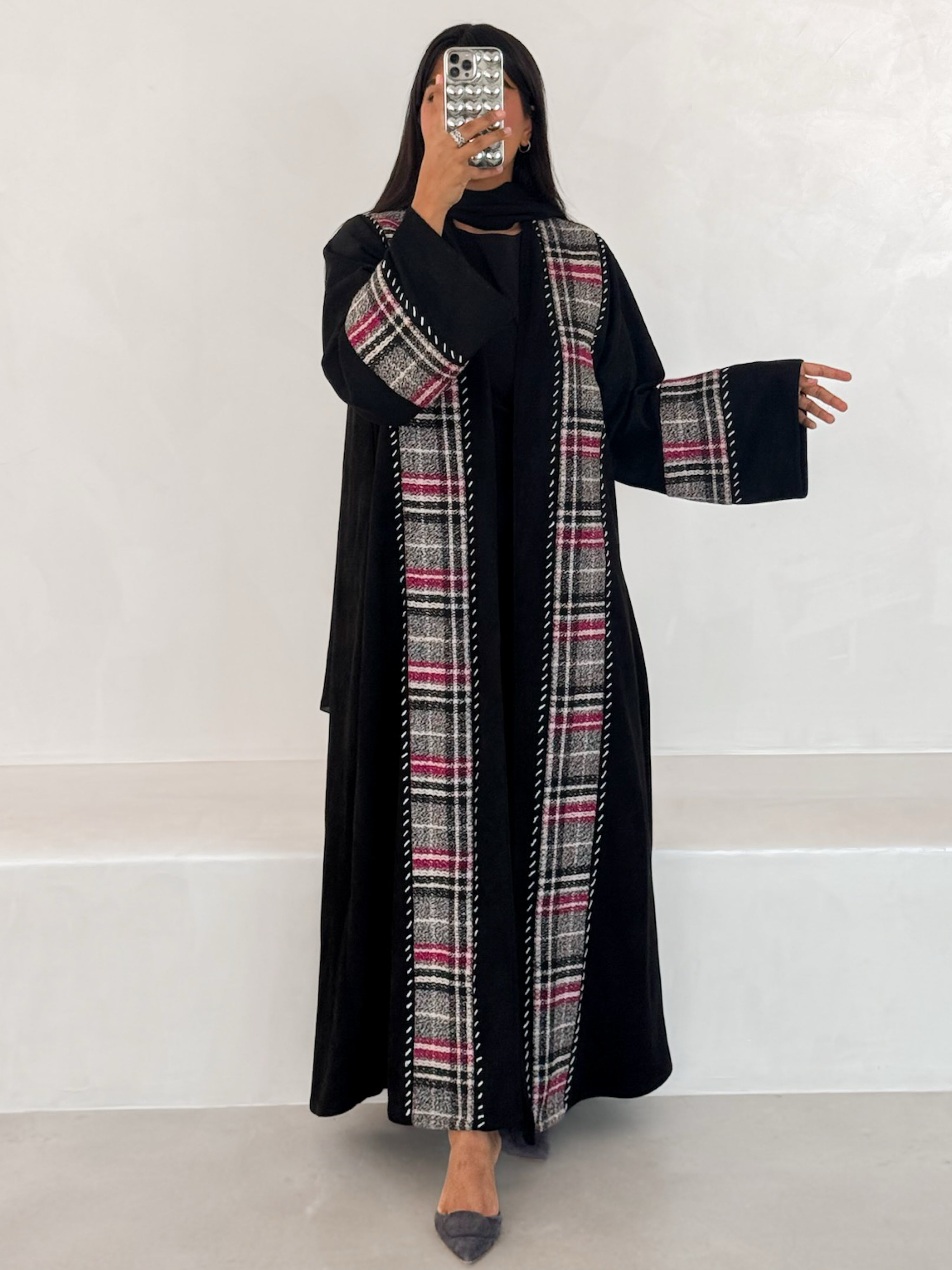 MEI649 - Embroidered Chamois x Tweed Abaya