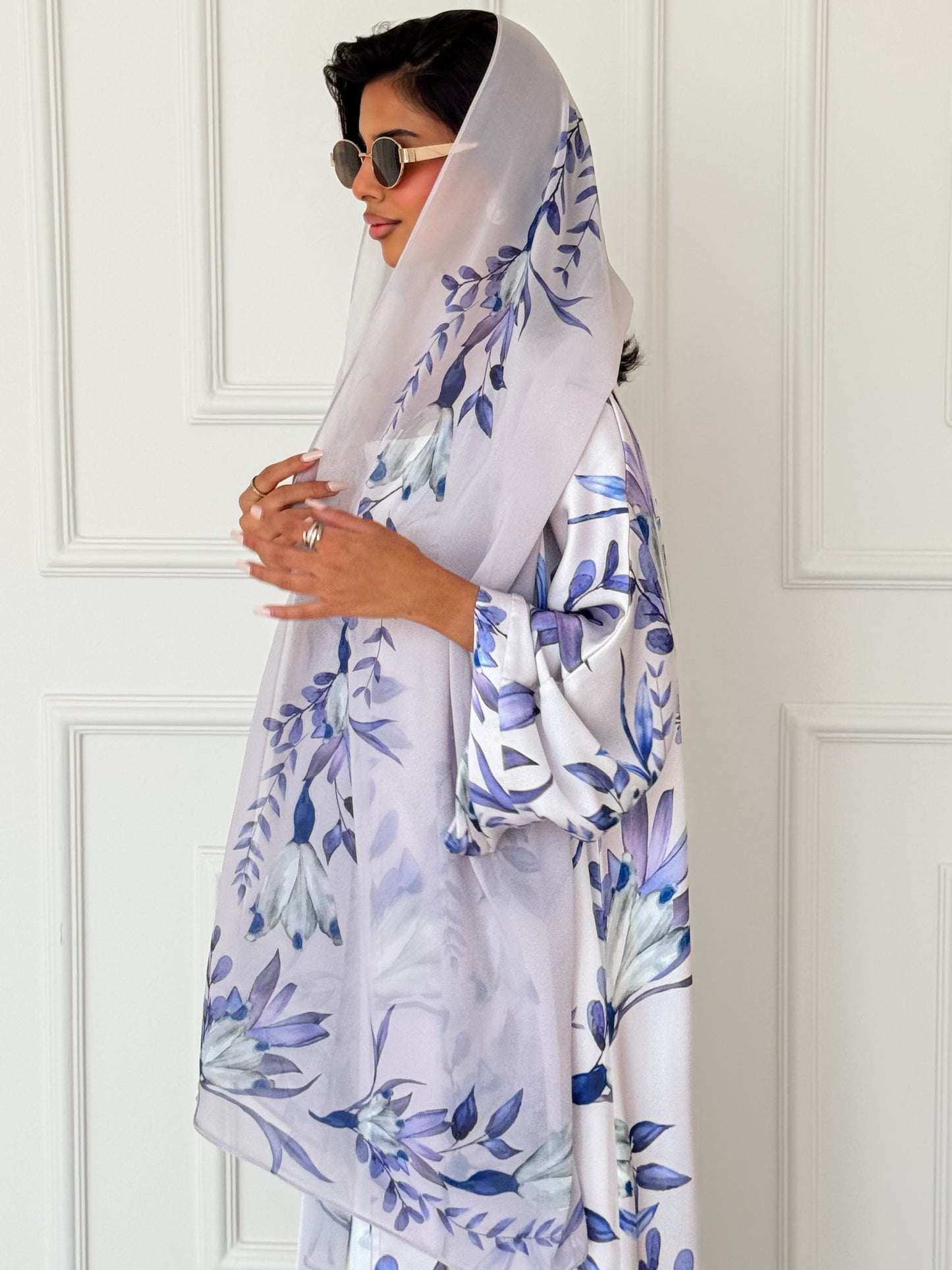 MEI616 - Lilia Abaya in Moonlight