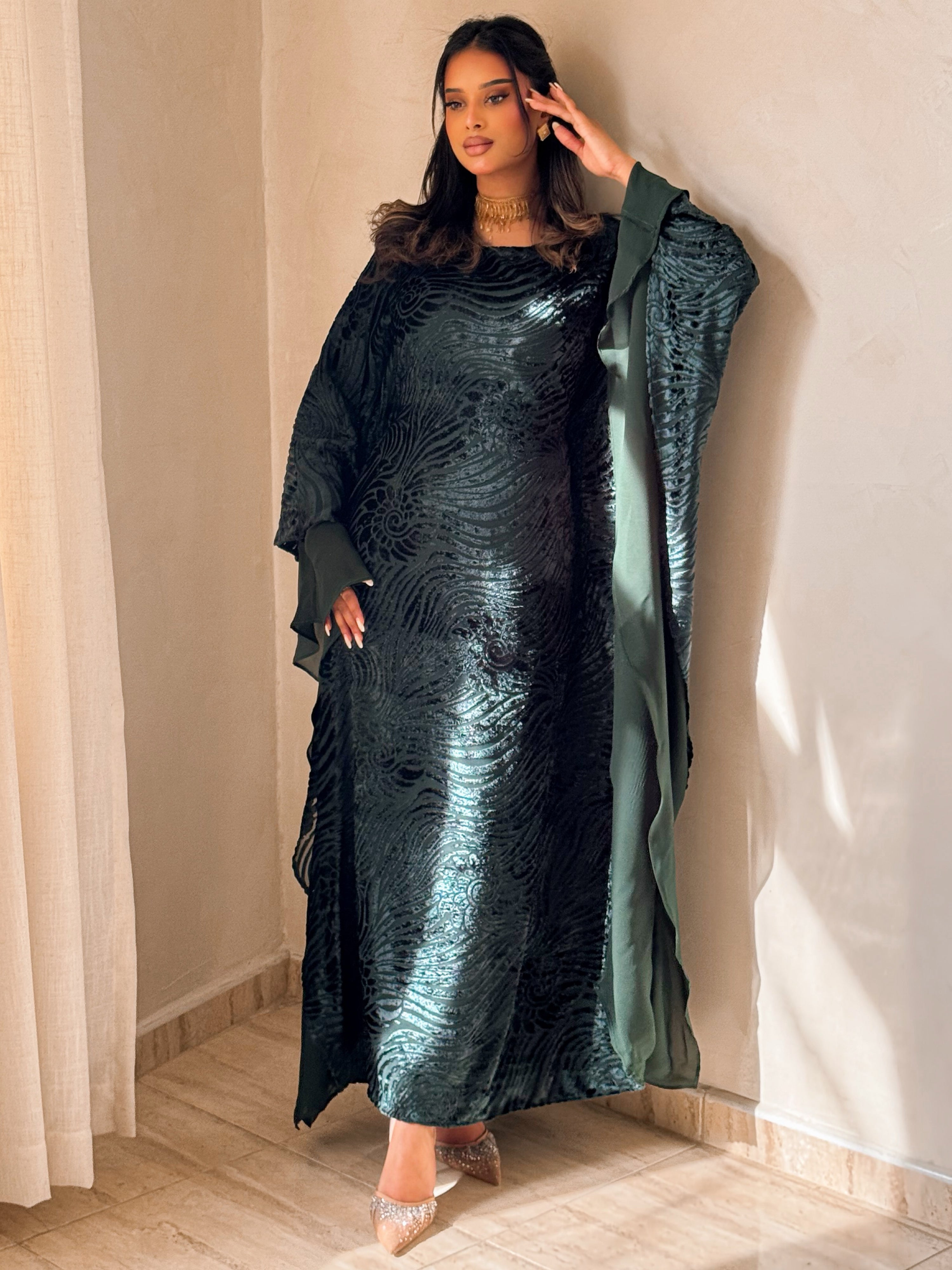 MEI702 - Green Velvet Jalabiya