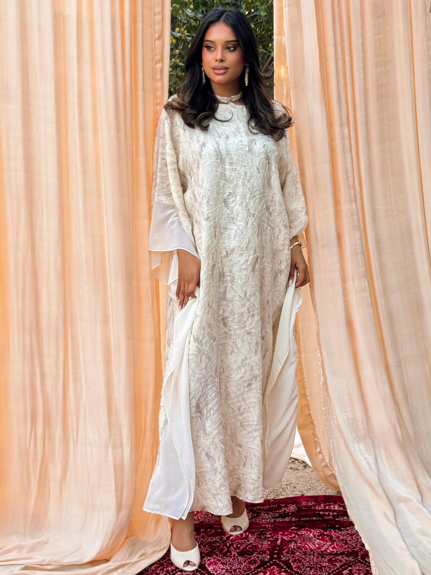 MEI698 - Etherea Jalabiya in Ivory Dusk