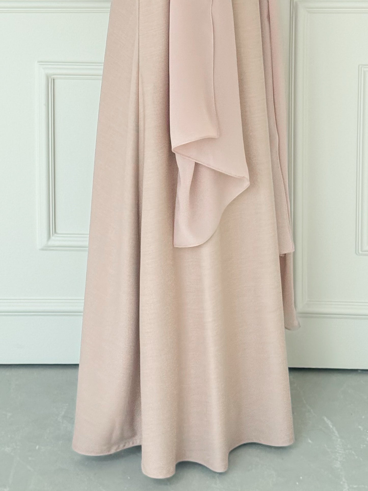 MEI620 - Nude Abaya with Lavender Embroidery