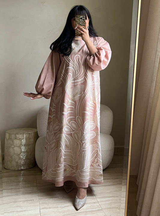 MEI539 - Pink Embroidered Jalabiya