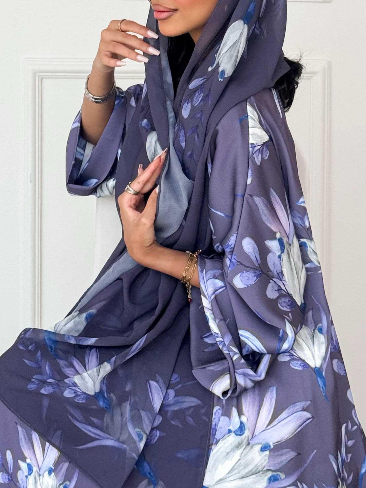 MEI618 - Lilia Abaya in Smoky Lilac