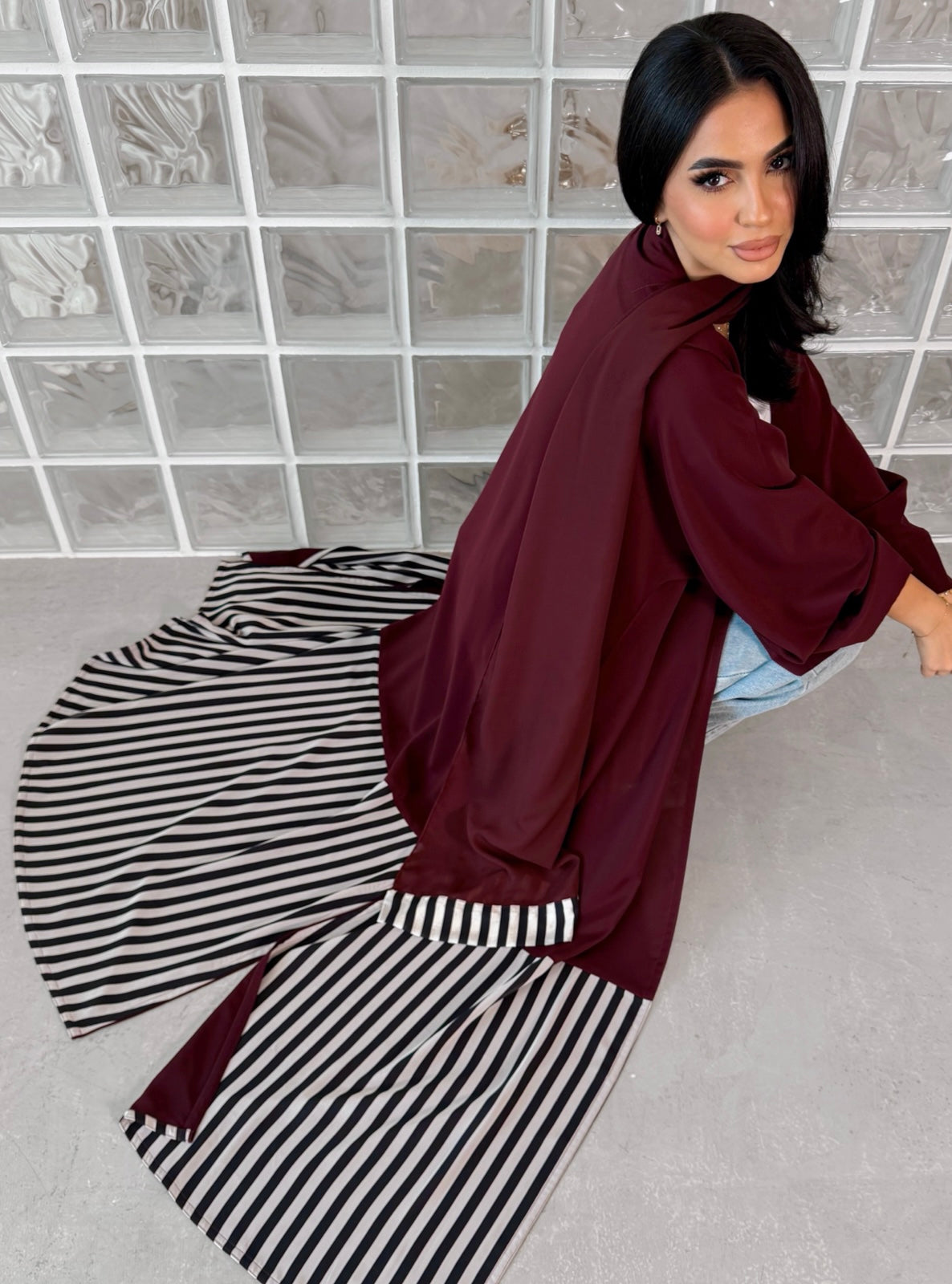 MEI758 - Linear Crepe Square Cut Abaya in Deep Burgundy