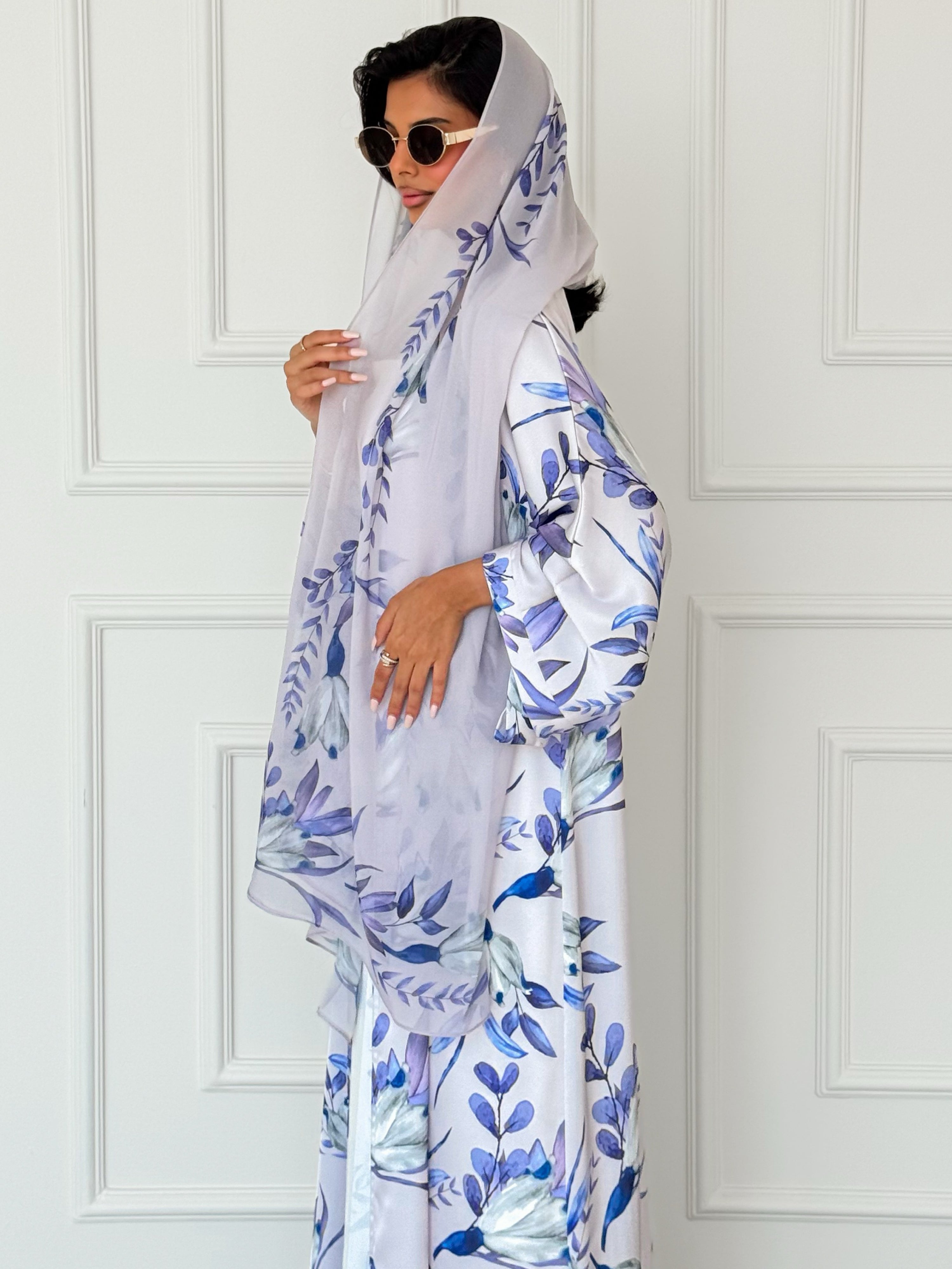 MEI616 - Lilia Abaya in Moonlight