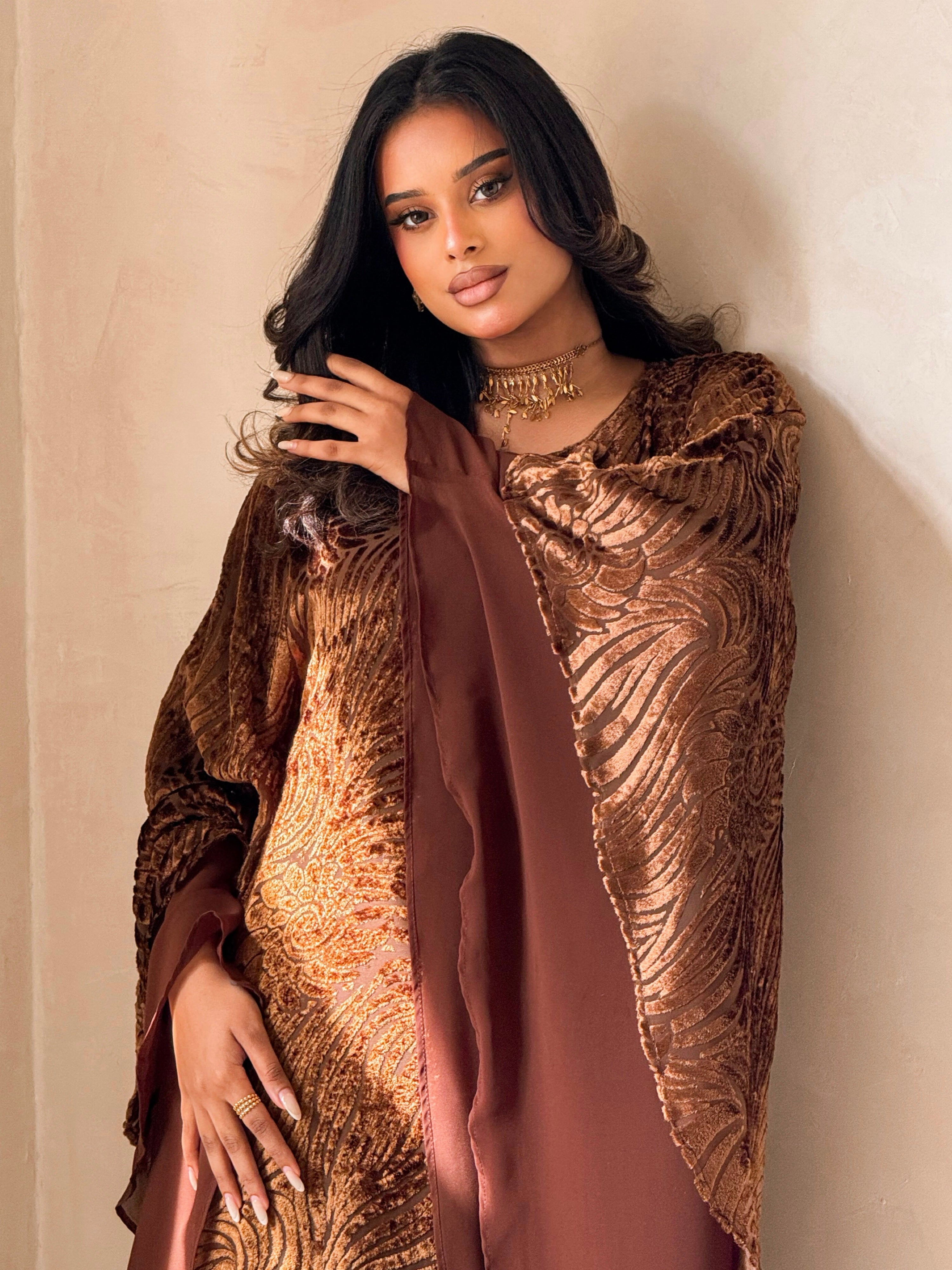 MEI704 - Brown Velvet Jalabiya