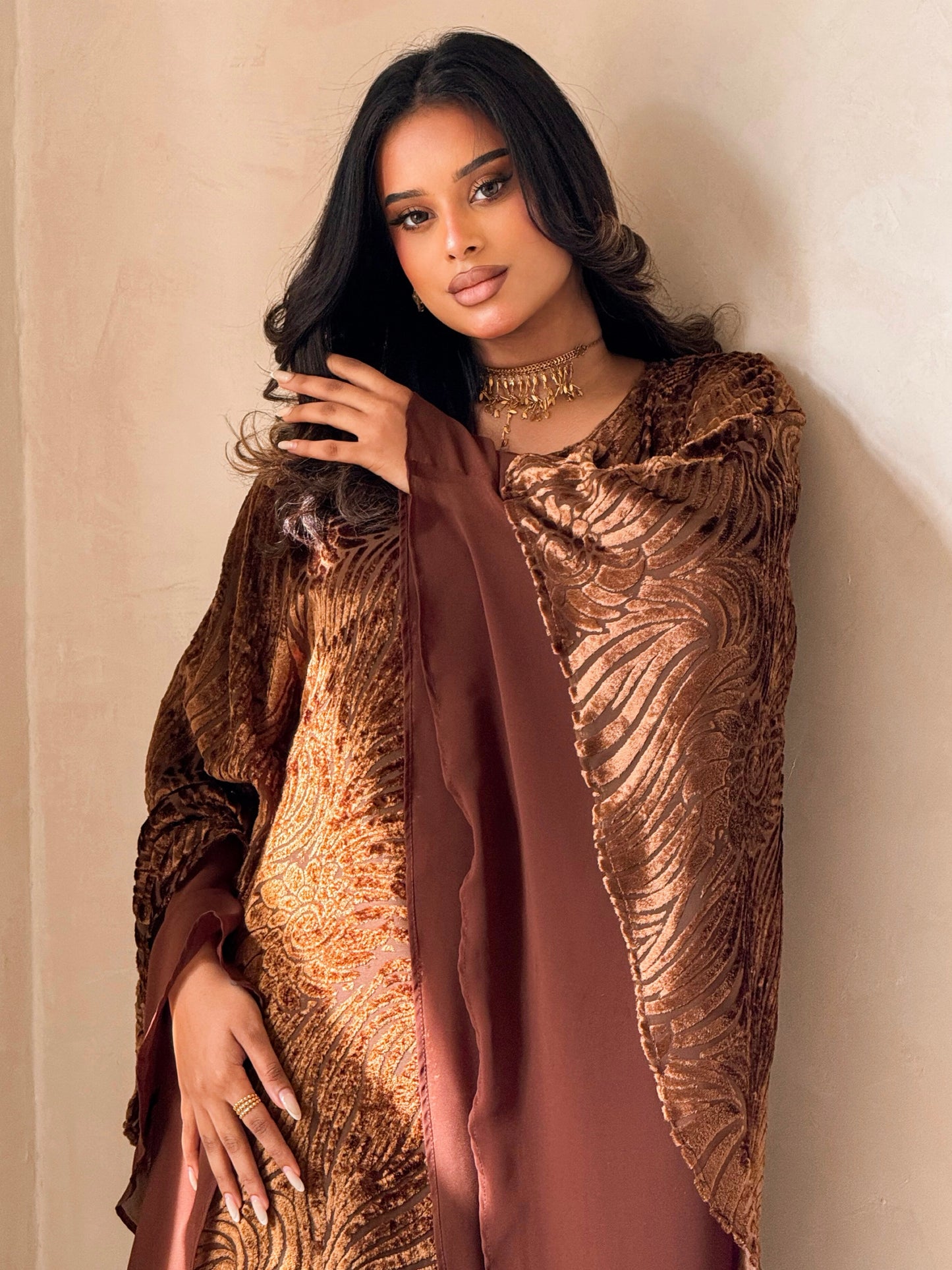 MEI704 - Brown Velvet Jalabiya