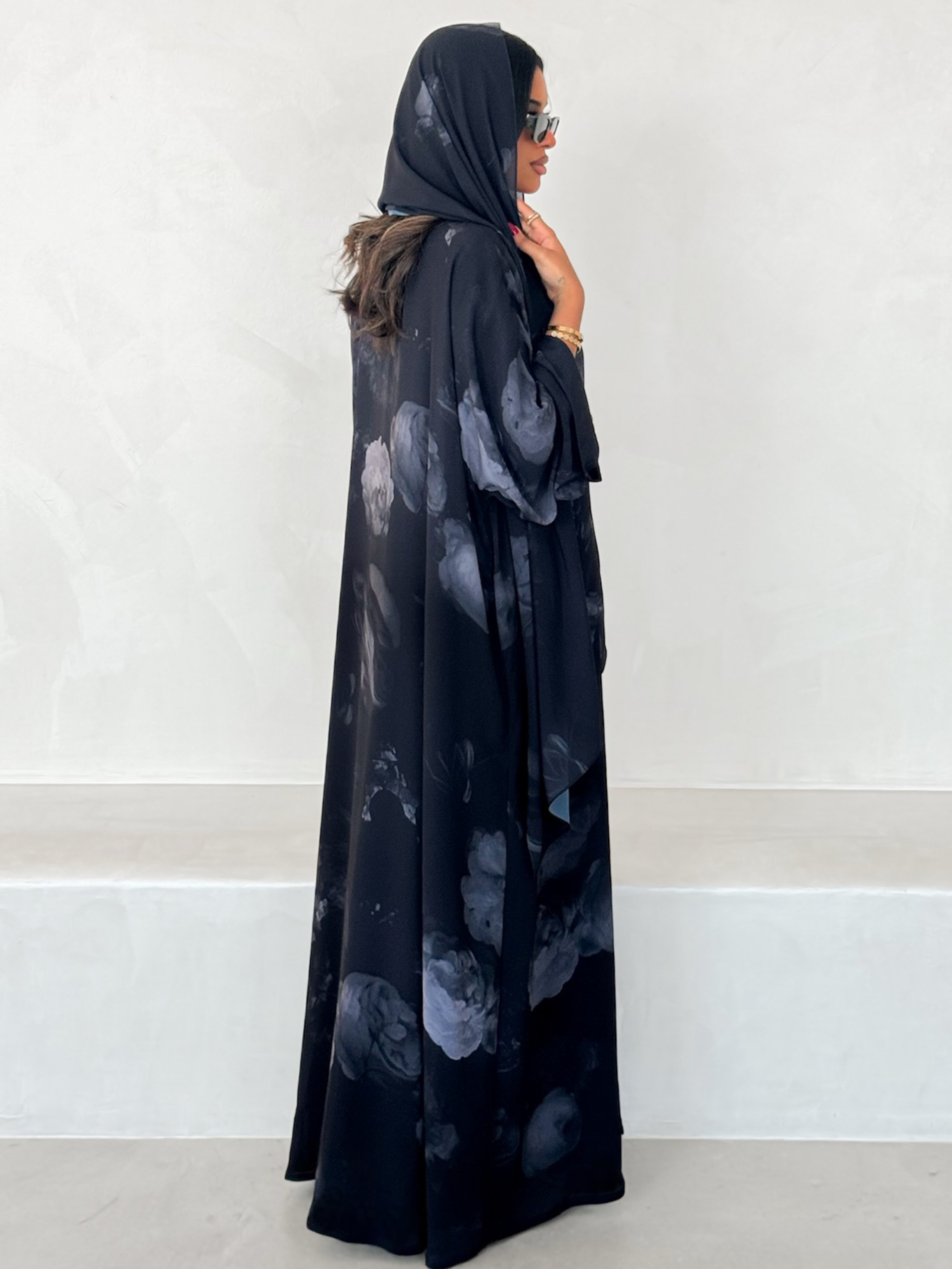 MEI643 - Floral Abaya