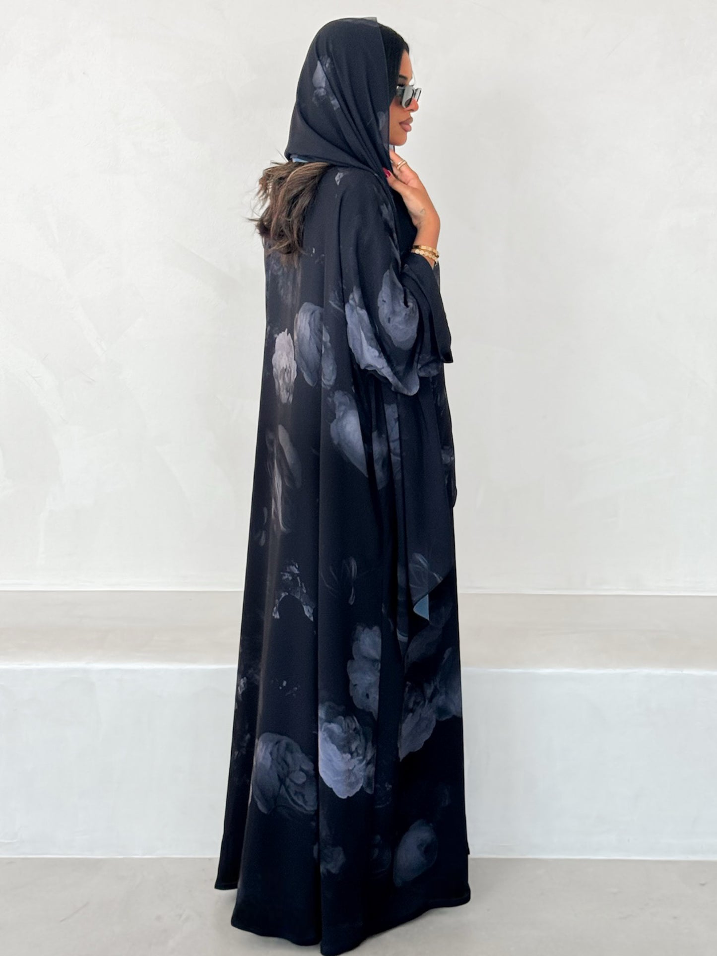 MEI643 - Floral Abaya
