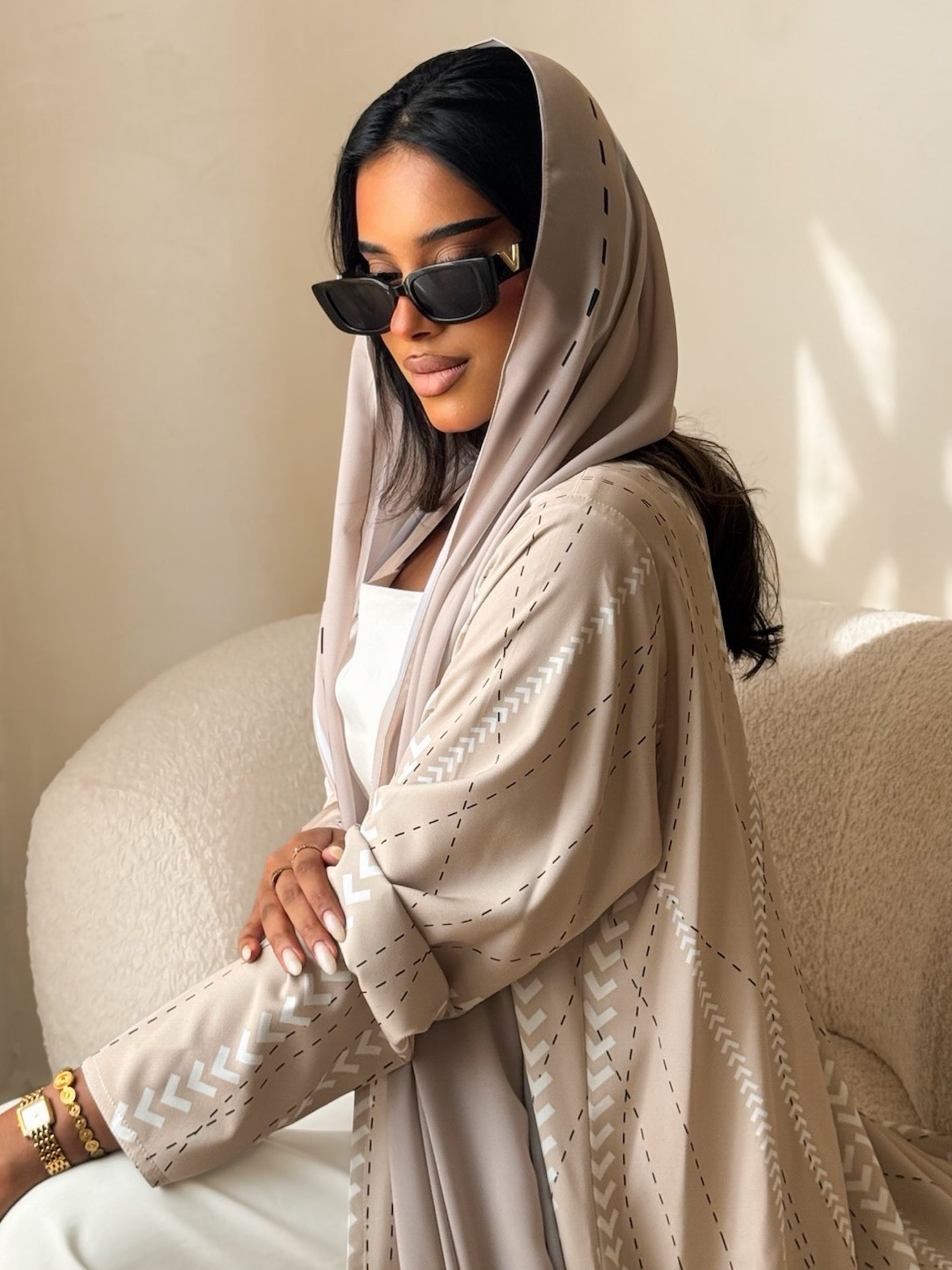 MEI640 - Linea Abaya in Beige