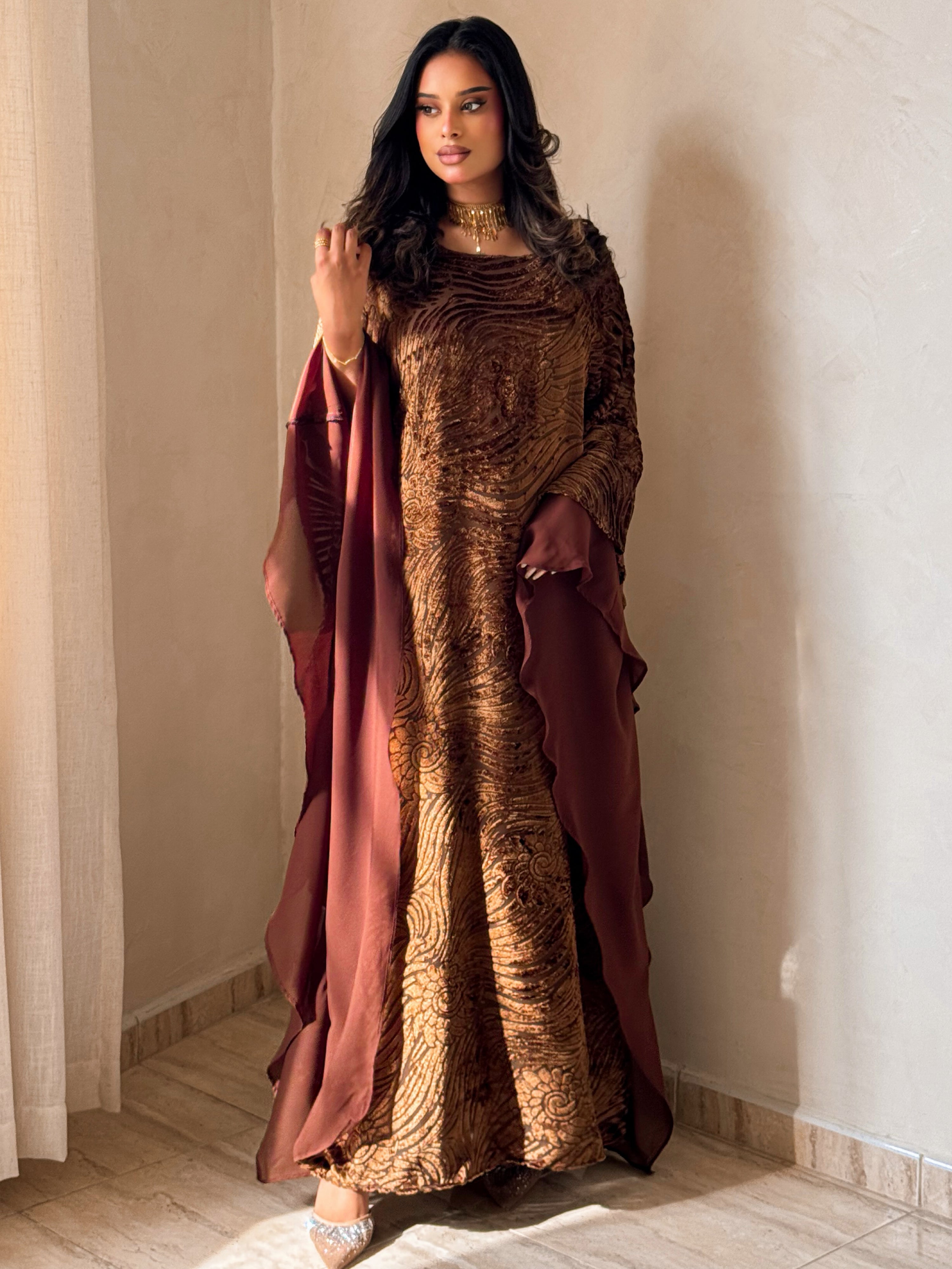 MEI704 - Brown Velvet Jalabiya
