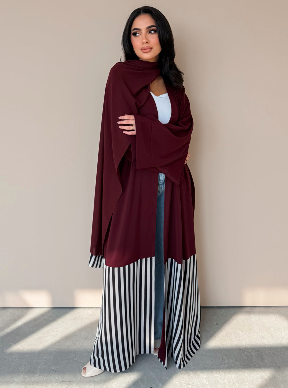 MEI758 - Linear Crepe Square Cut Abaya in Deep Burgundy