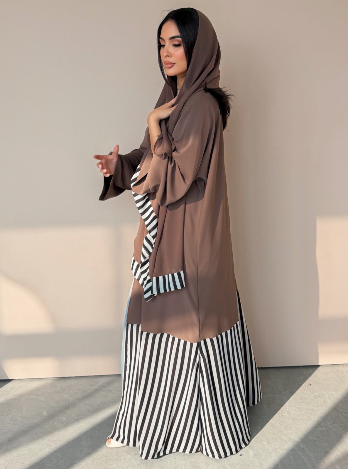 MEI760 - Linear Crepe Square Cut Abaya in Mocha Taupe