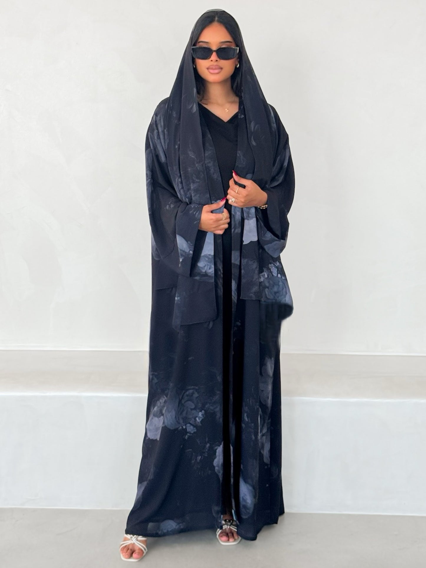 MEI643 - Floral Abaya