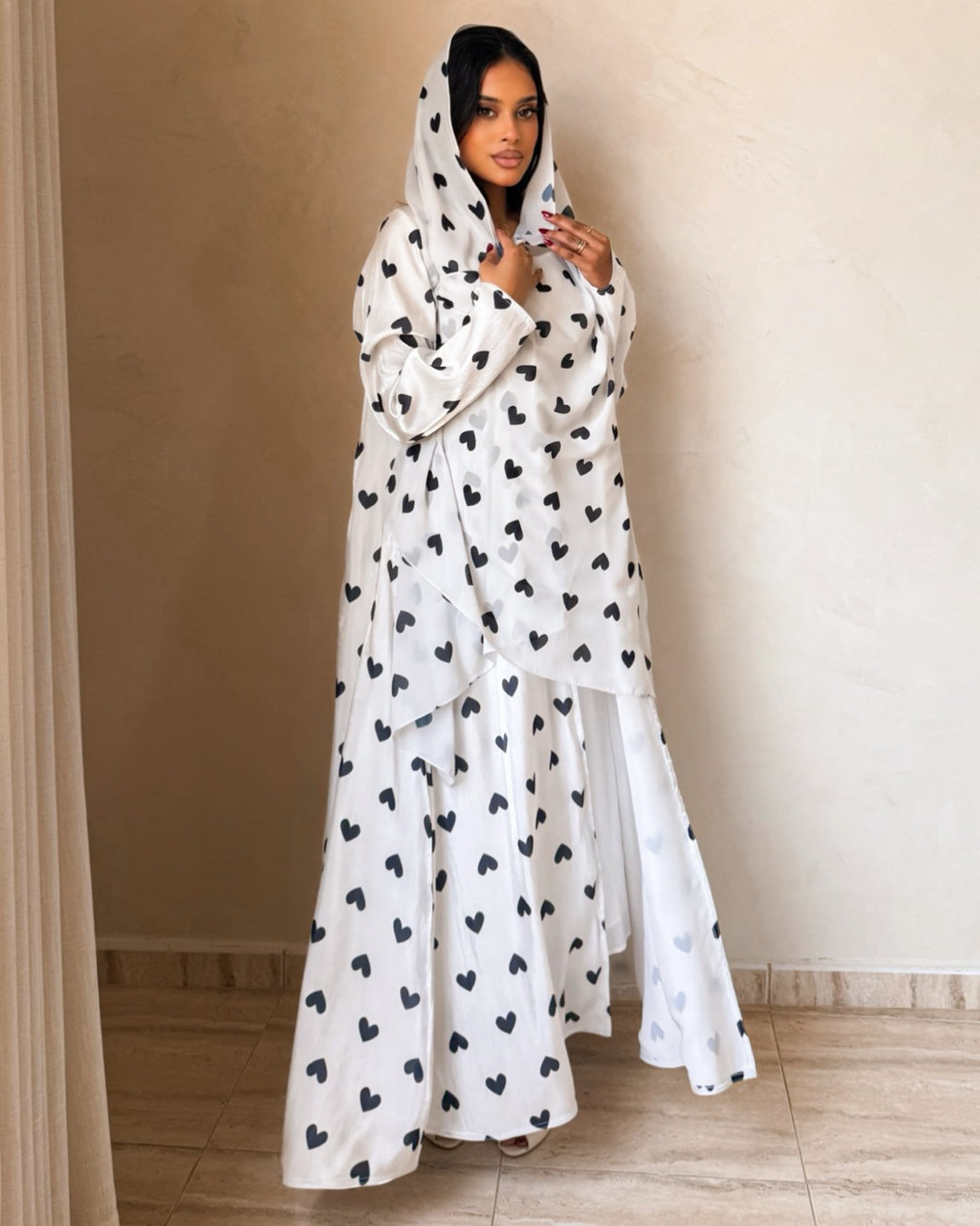 MEI720 - White & Black Hearts Organza Abaya 🤍🖤