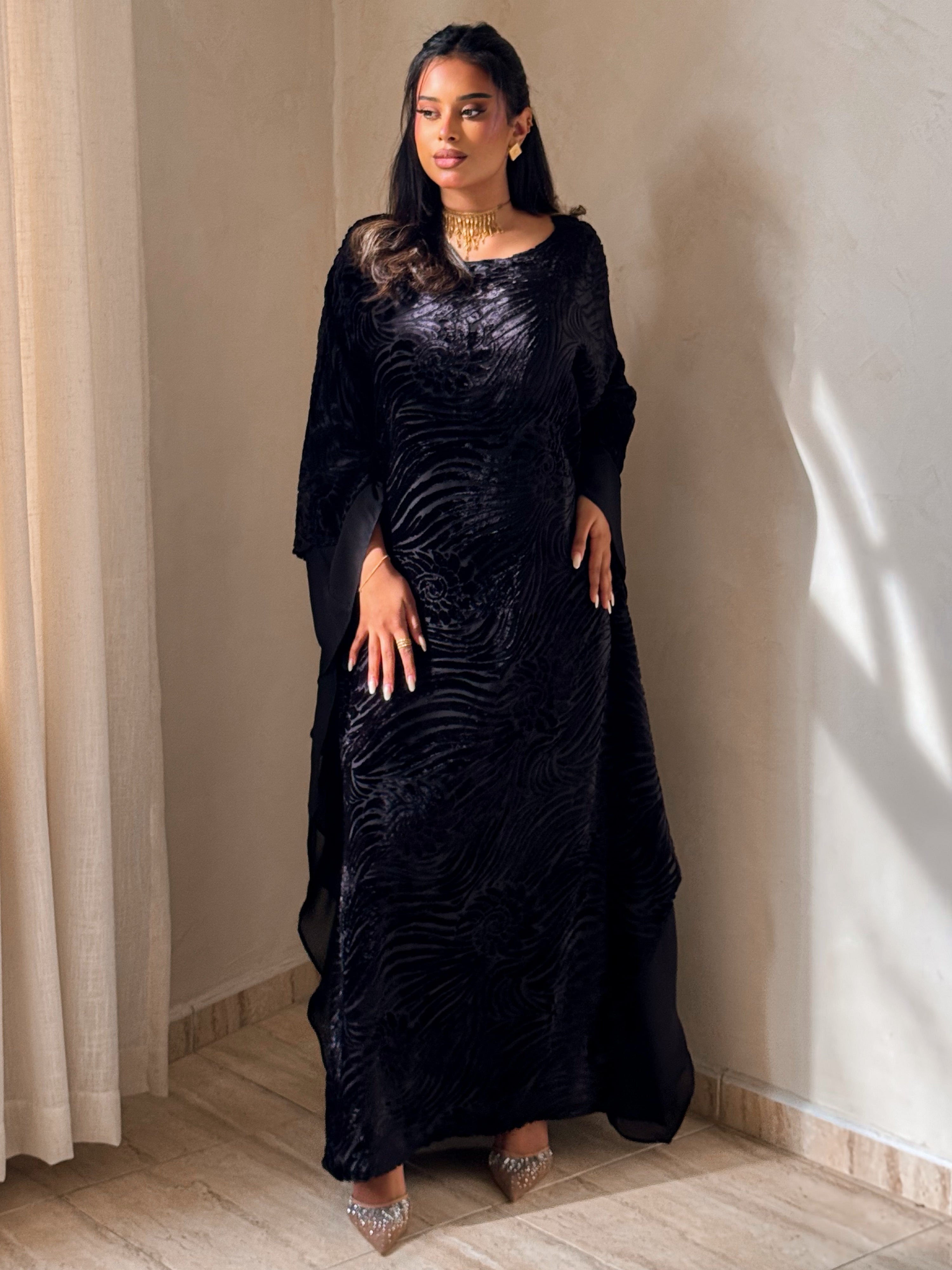 MEI700 - Black Velvet Jalabiya