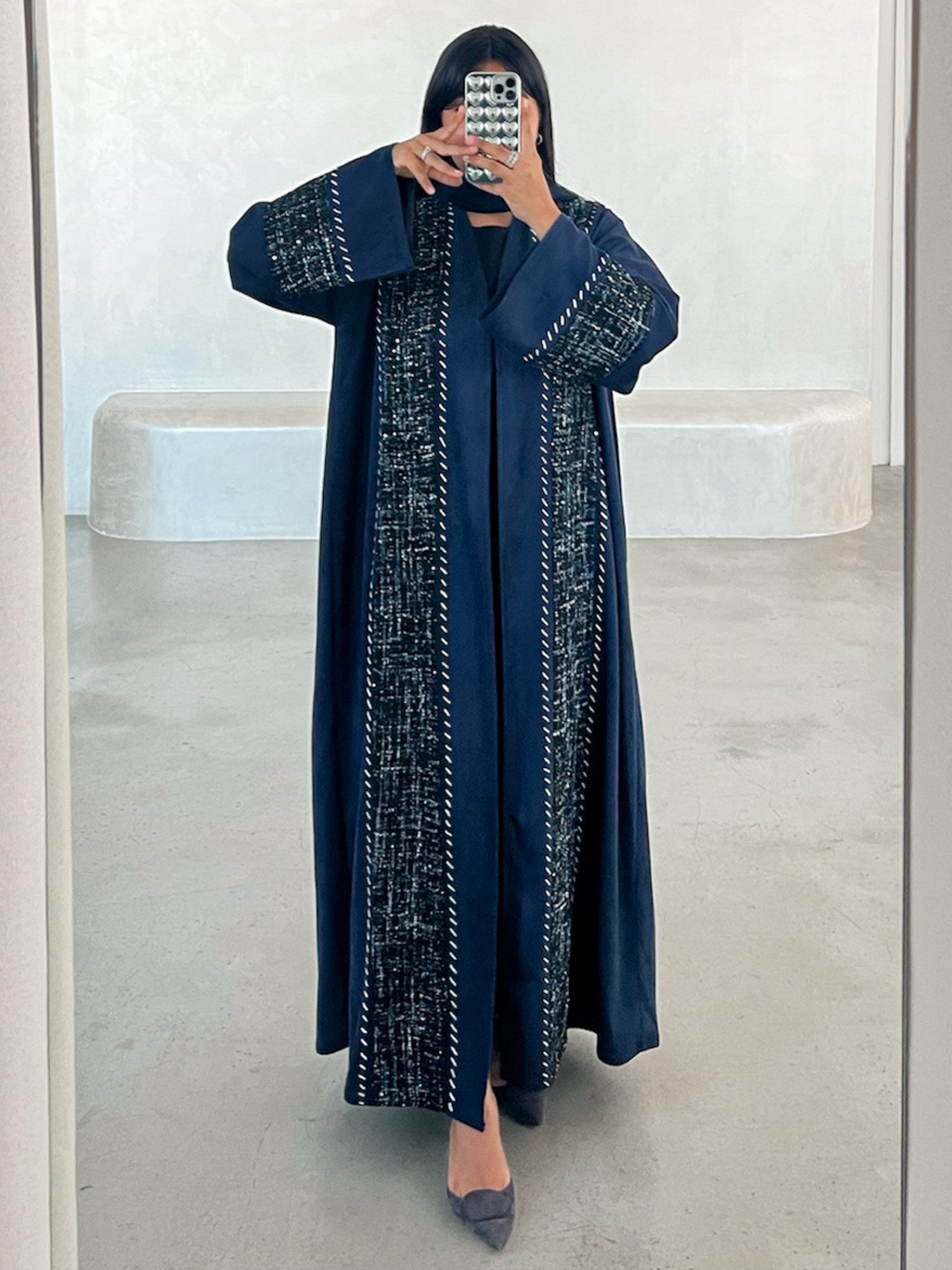 MEI648 - Embroidered Chamois x Tweed Abaya