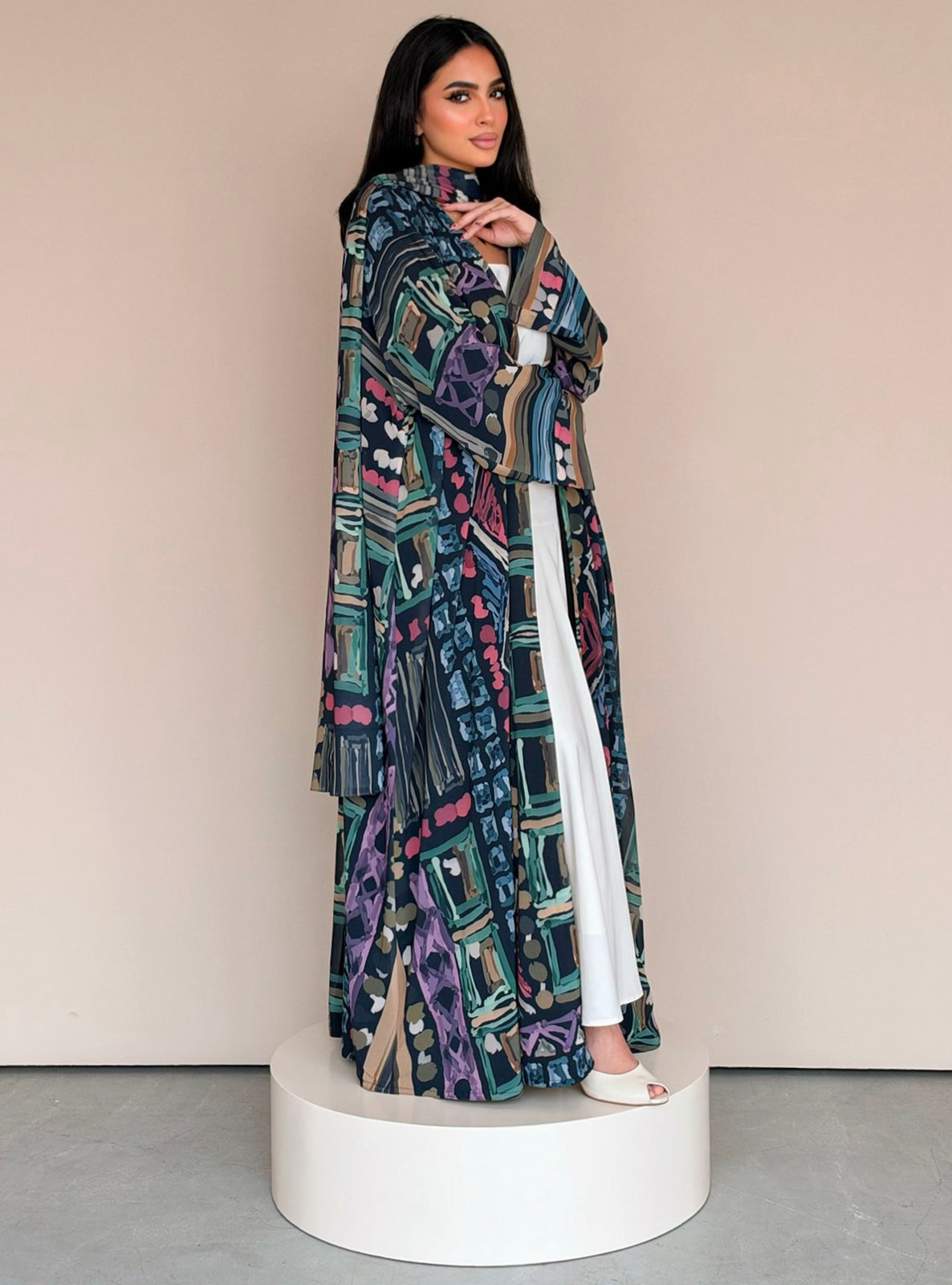 MEI789 - Abstract Geometric Print Half Bisht Abaya with Matching Headscarf