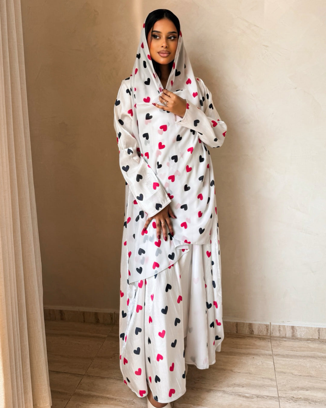 MEI723 - White & Black & Red Hearts A-Cut Organza Abaya 🤍🖤❤️