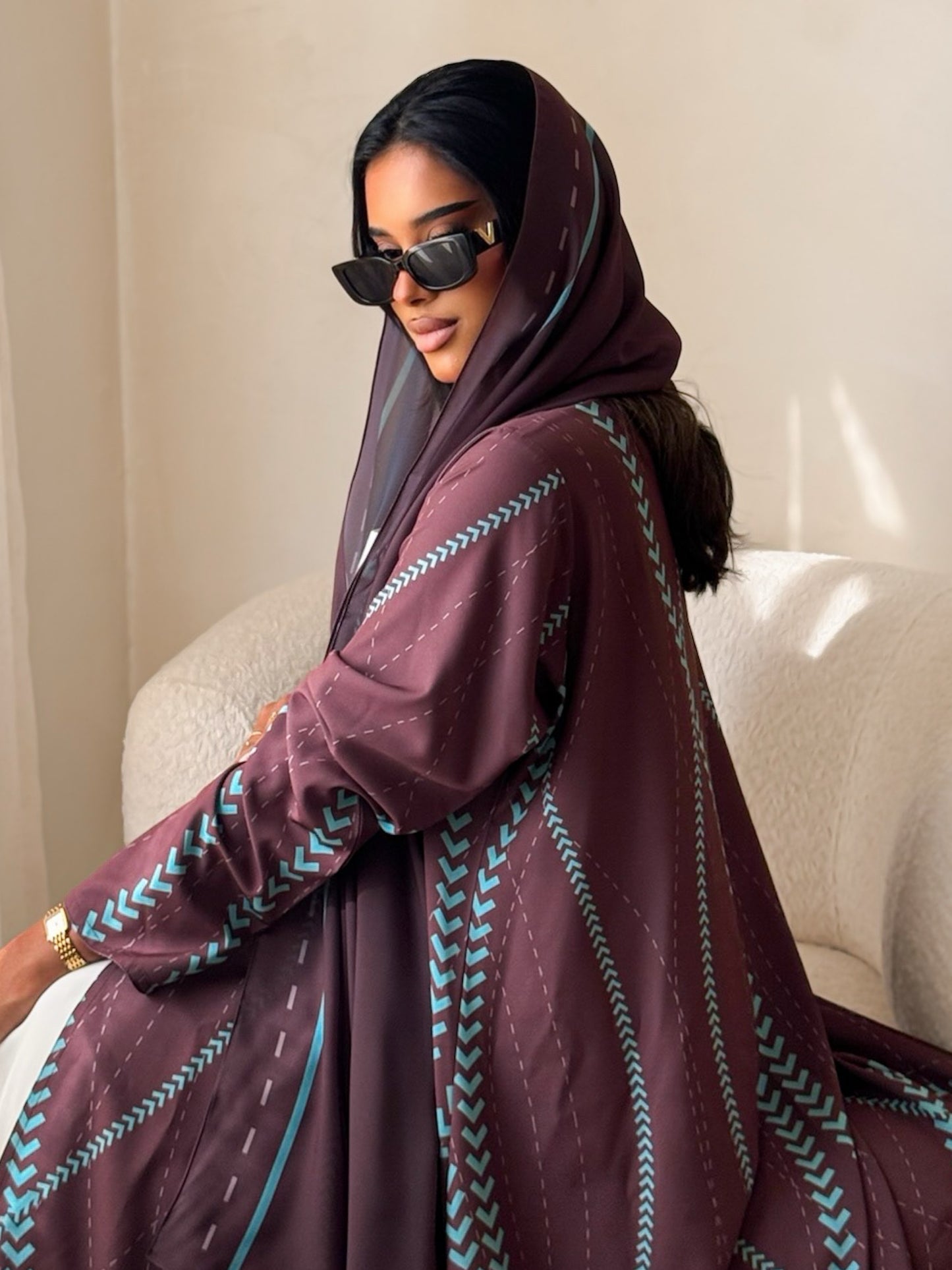 MEI641 - Linea Abaya in Brown