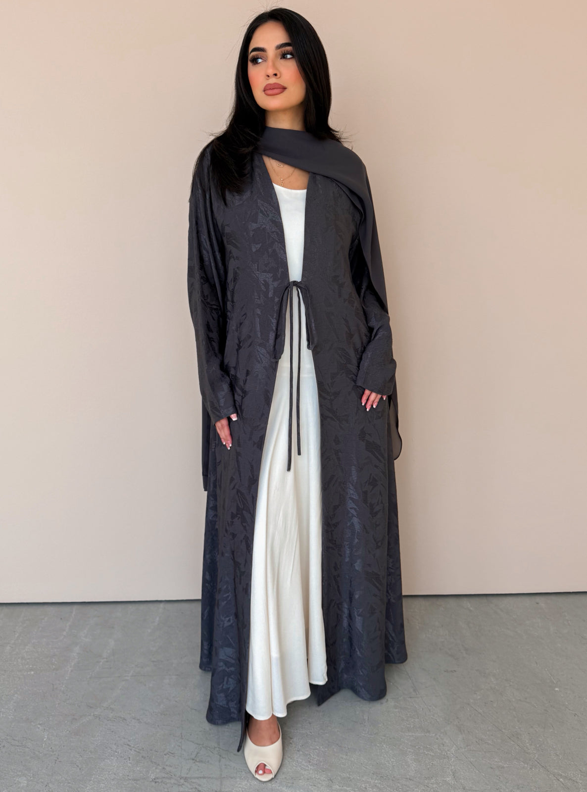 MEI770 - Jacquard A-Cut Abaya in Grey with Matching Headscarf