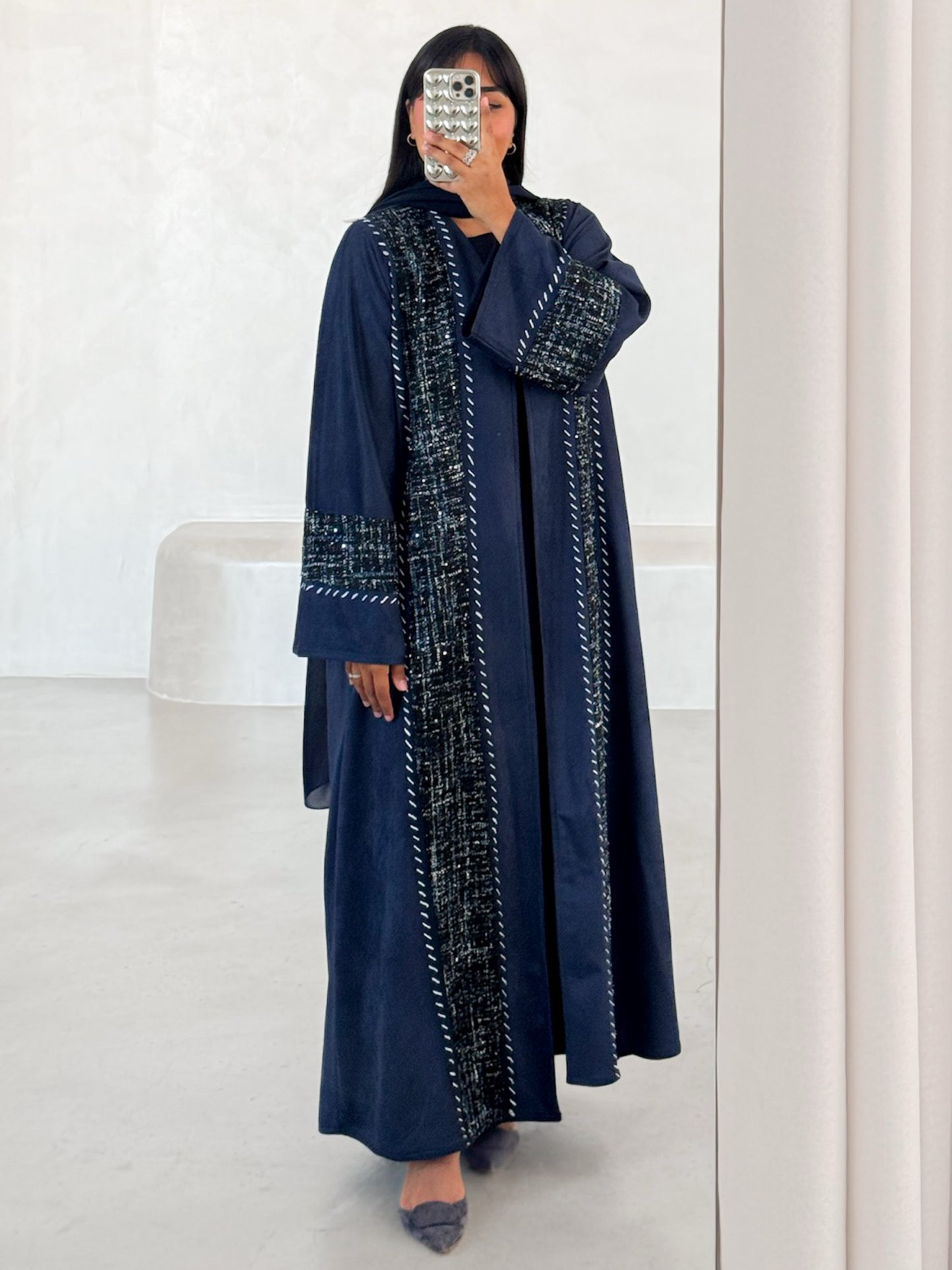 MEI648 - Embroidered Chamois x Tweed Abaya