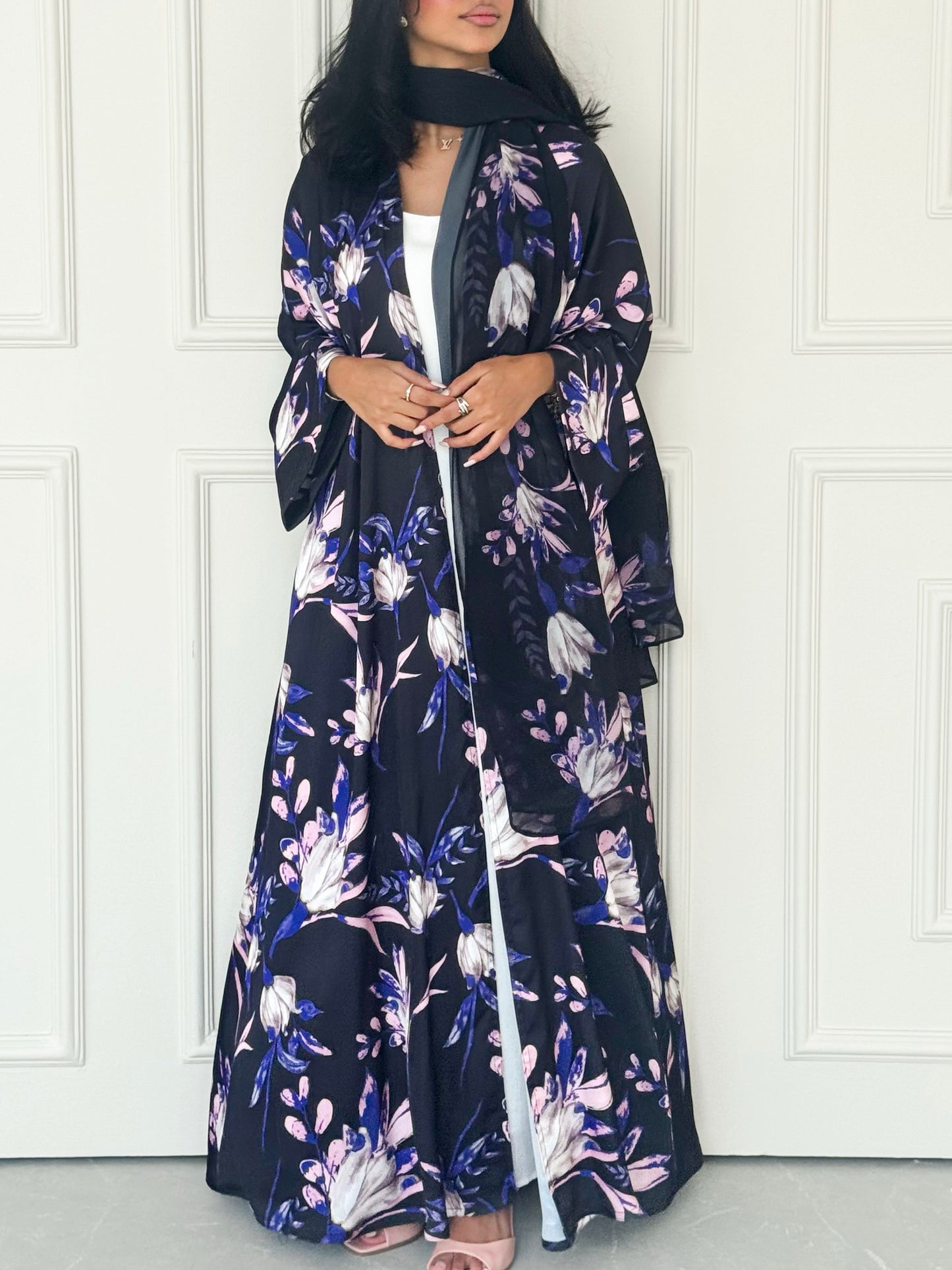 MEI615 - Lilia Abaya in Black