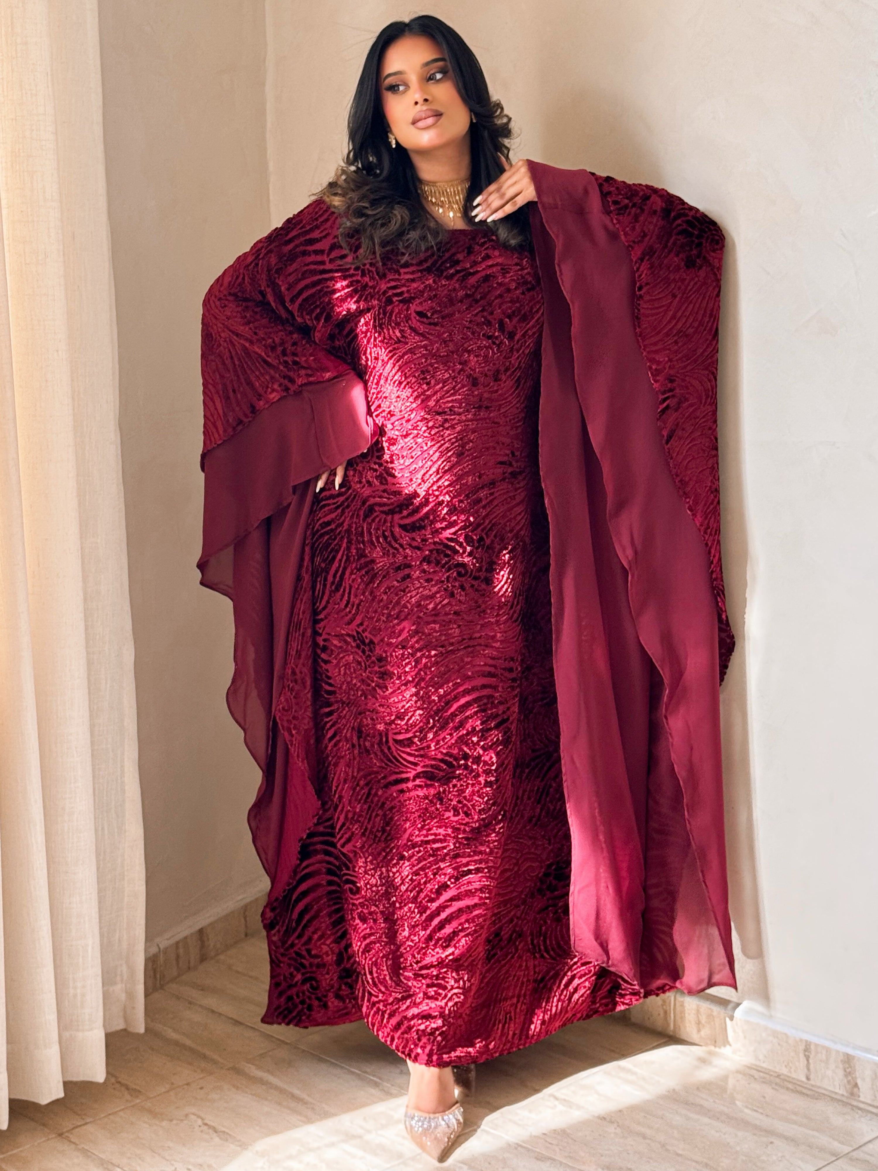 MEI705 - Maroon Velvet Jalabiya