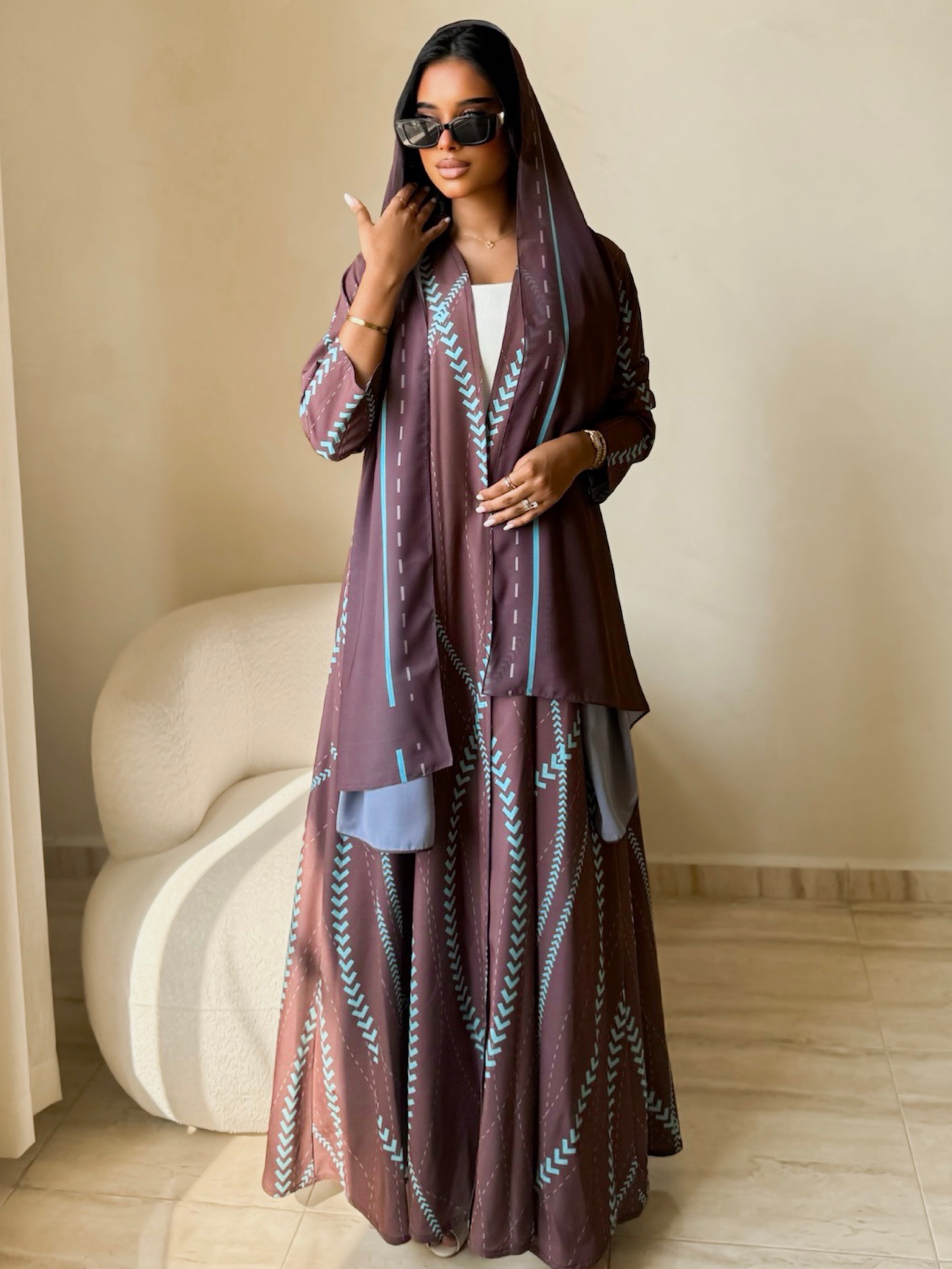 MEI641 - Linea Abaya in Brown