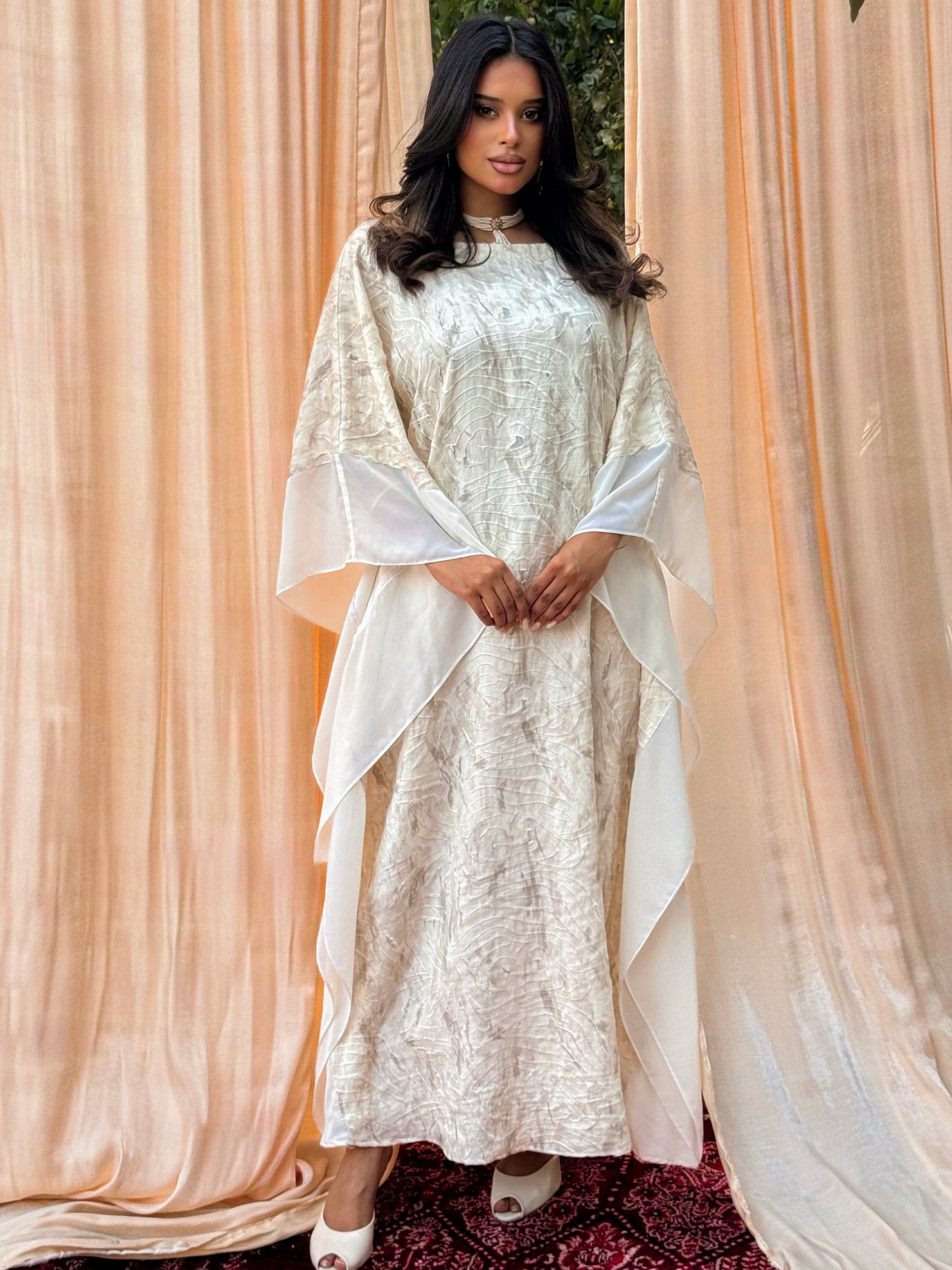 MEI698 - Etherea Jalabiya in Ivory Dusk