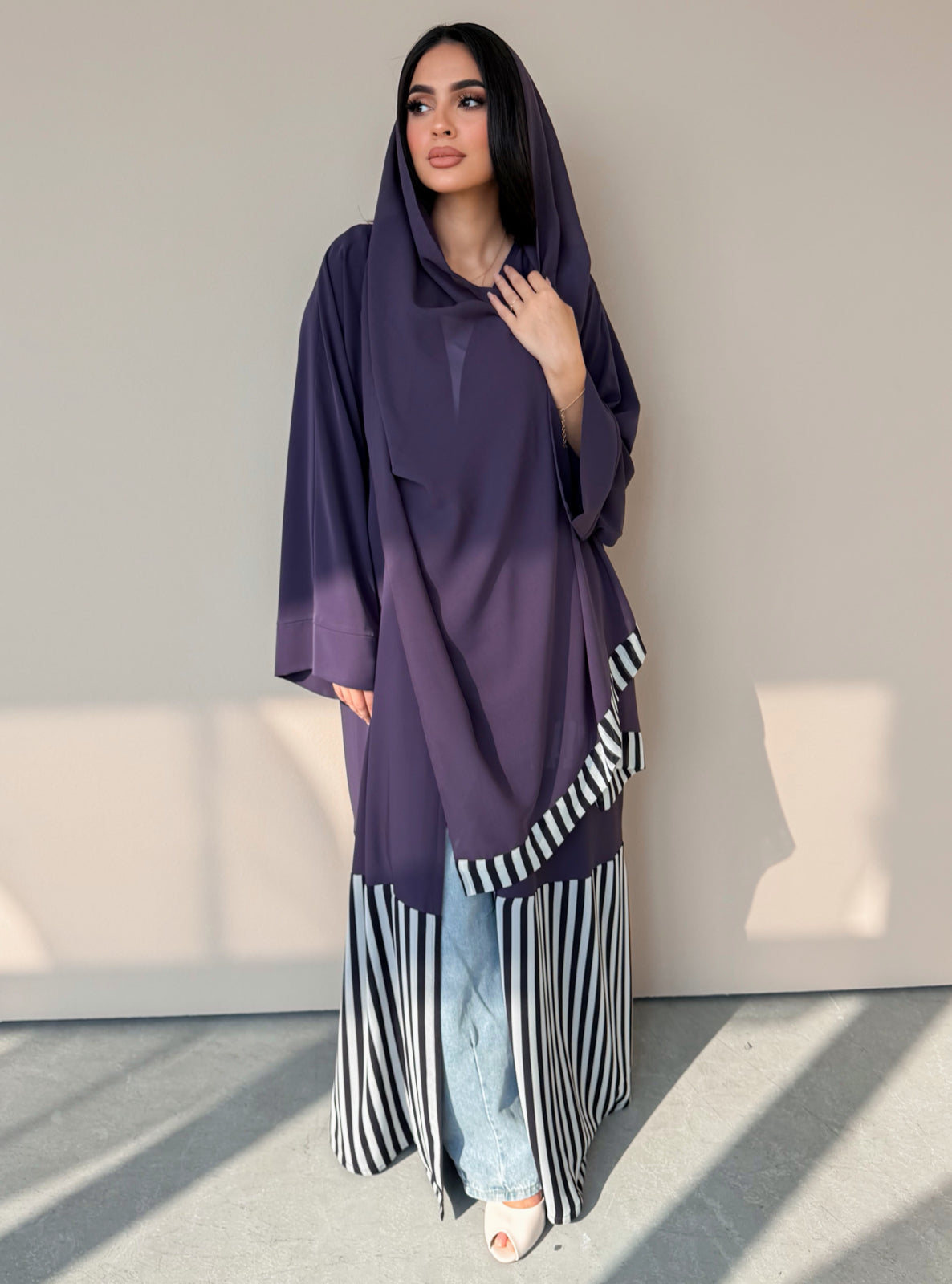 MEI756 - Linear Crepe Square Cut Abaya in Midnight Purple