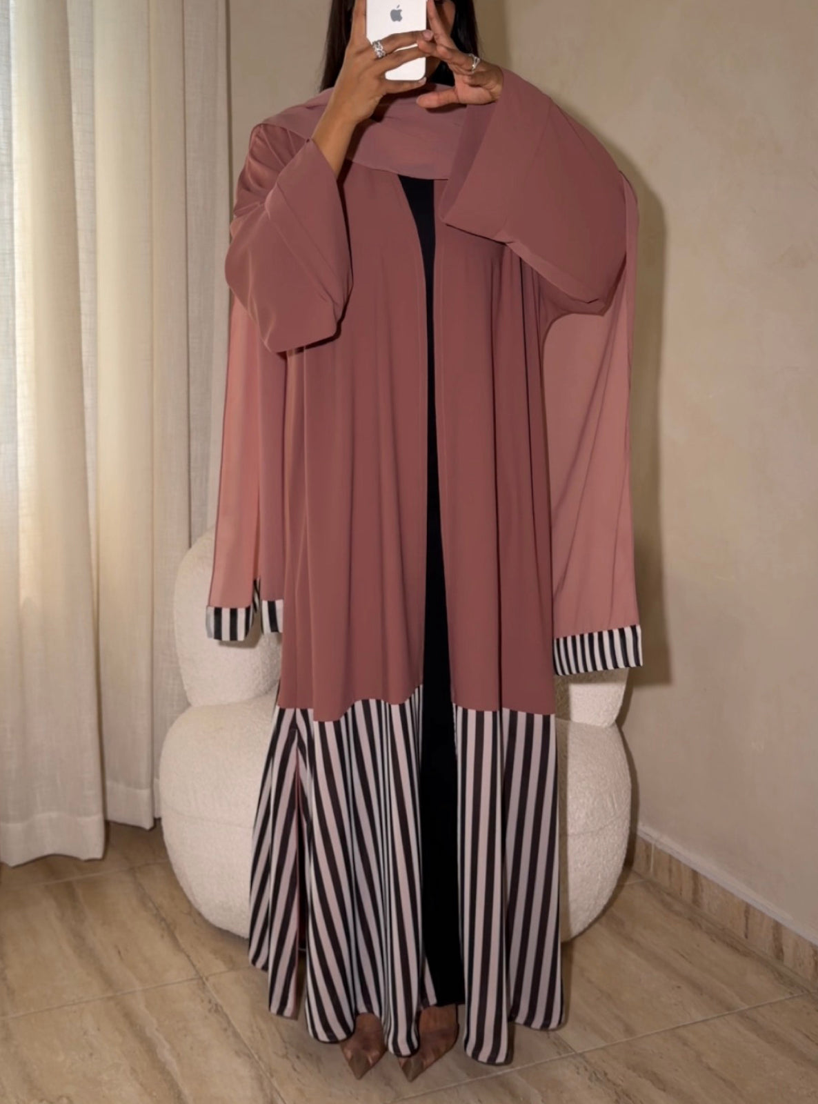 MEI759 - Linear Crepe Square Cut Abaya in Dusty Rose