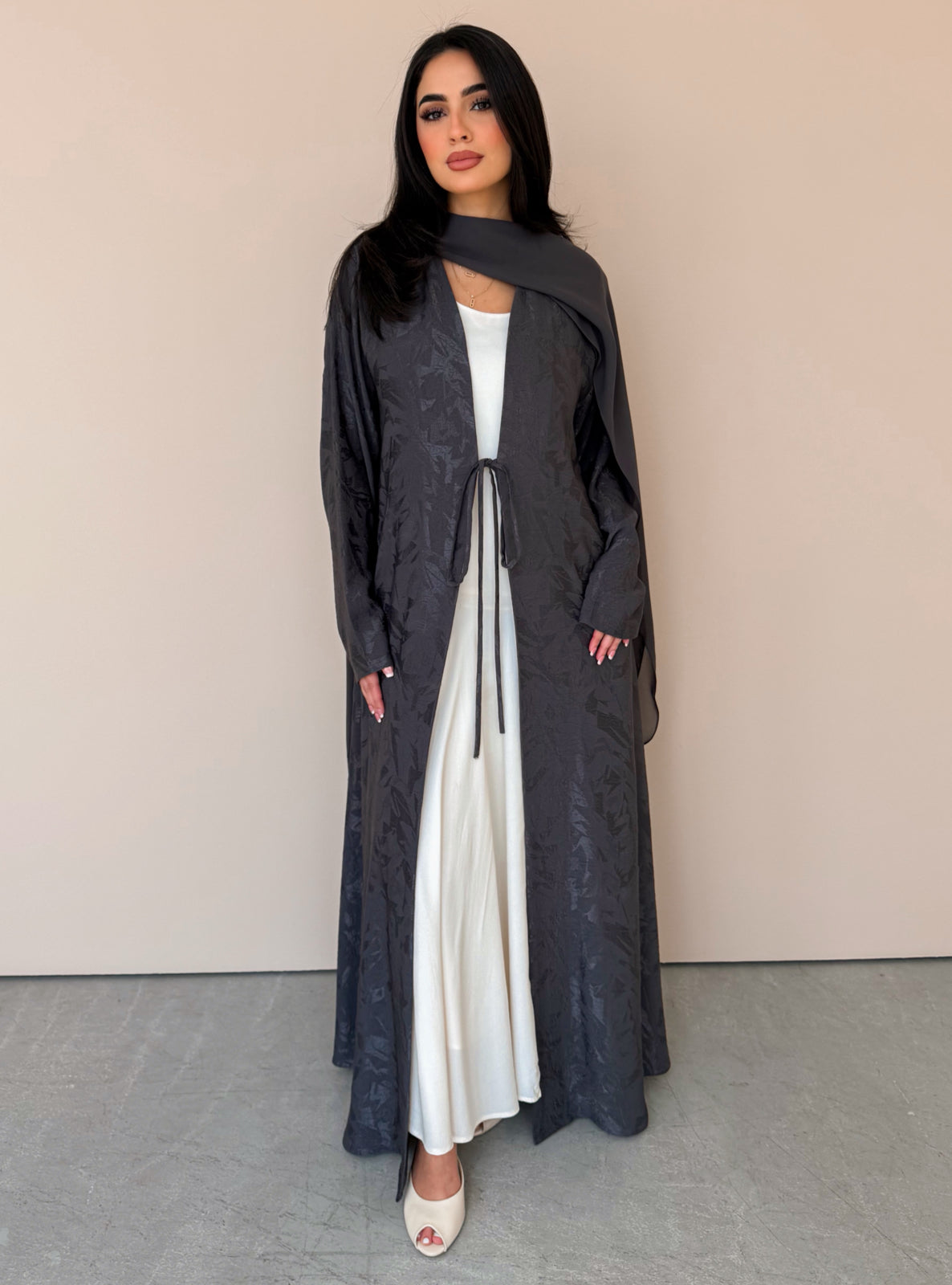 MEI770 - Jacquard A-Cut Abaya in Grey with Matching Headscarf