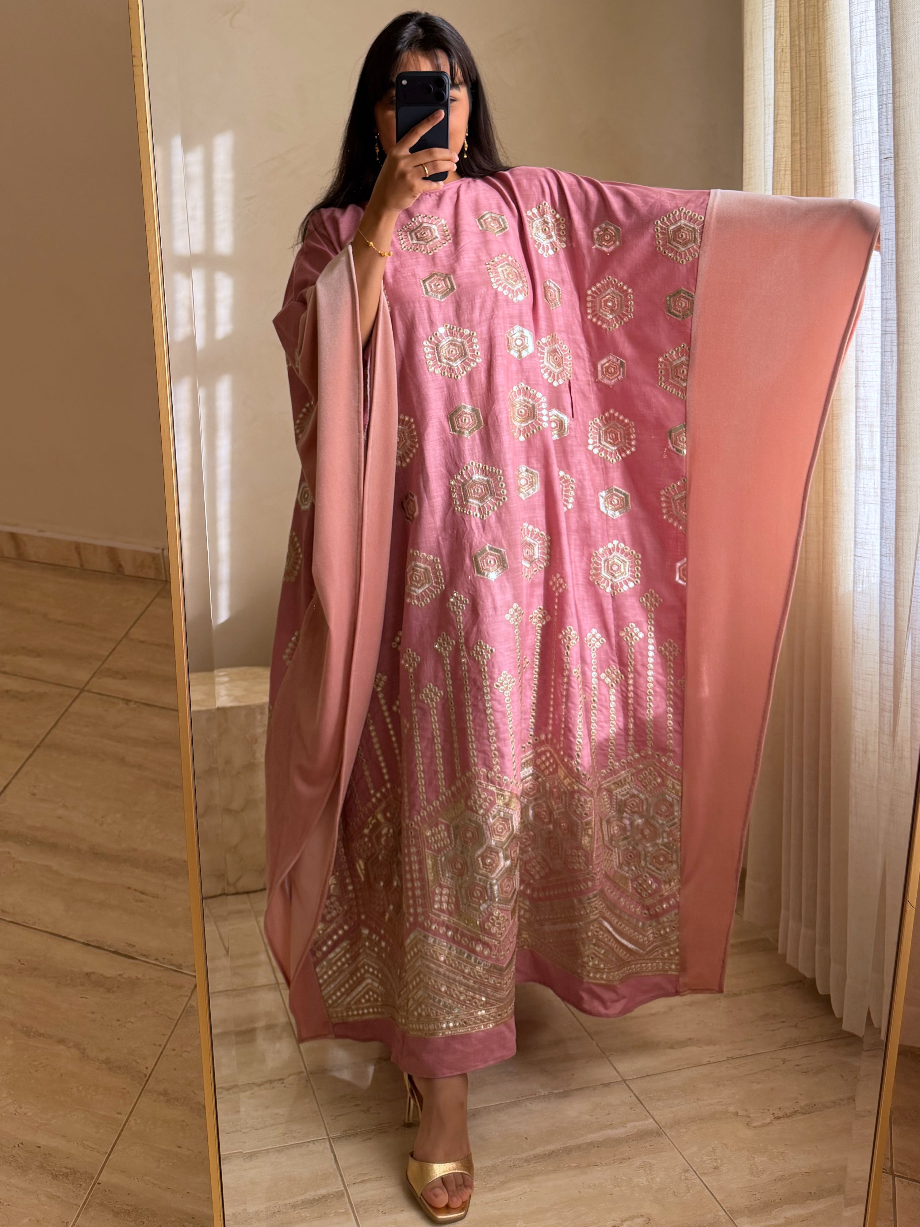 (READY TO SHIP ✈️) Length 56” Size Medium